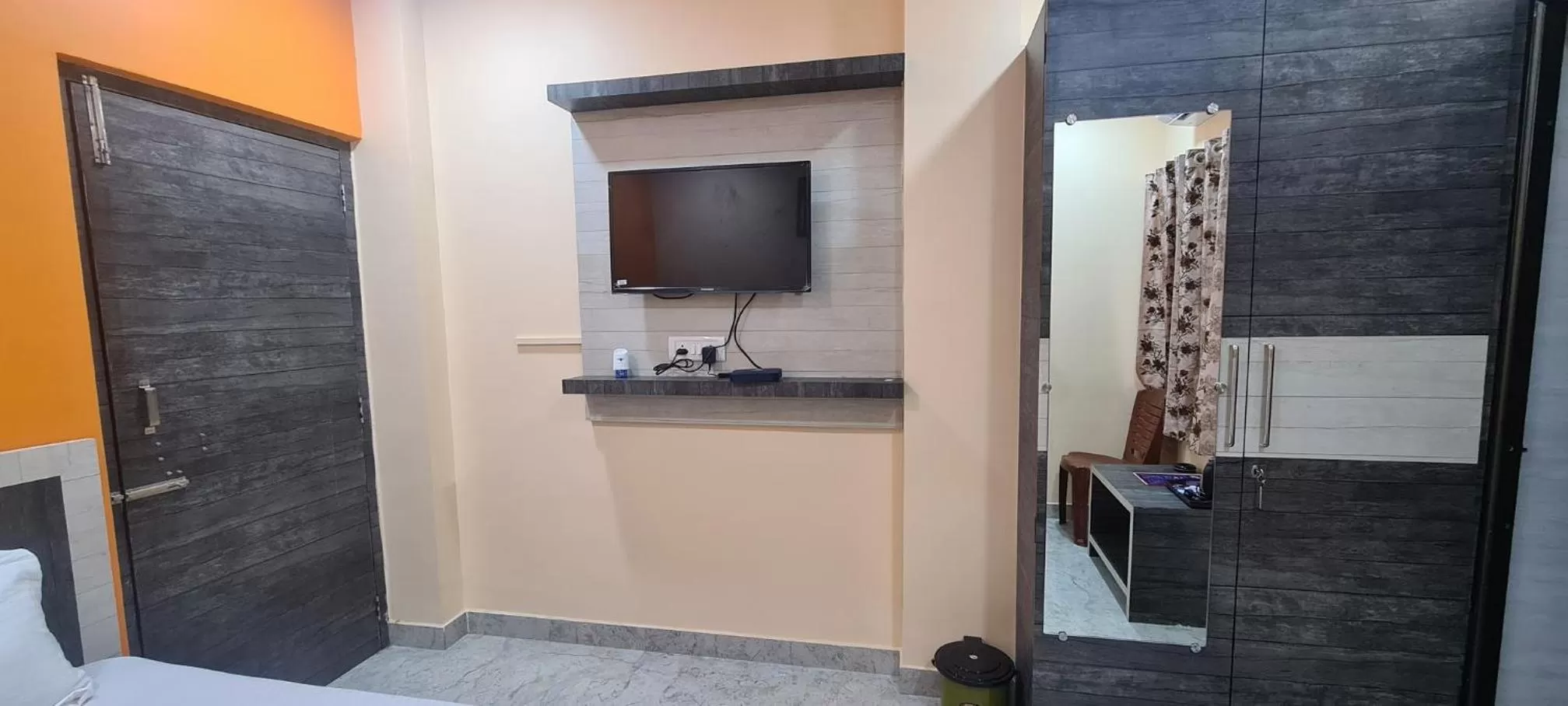 TV and multimedia in HOTEL MANORAMA PALACE