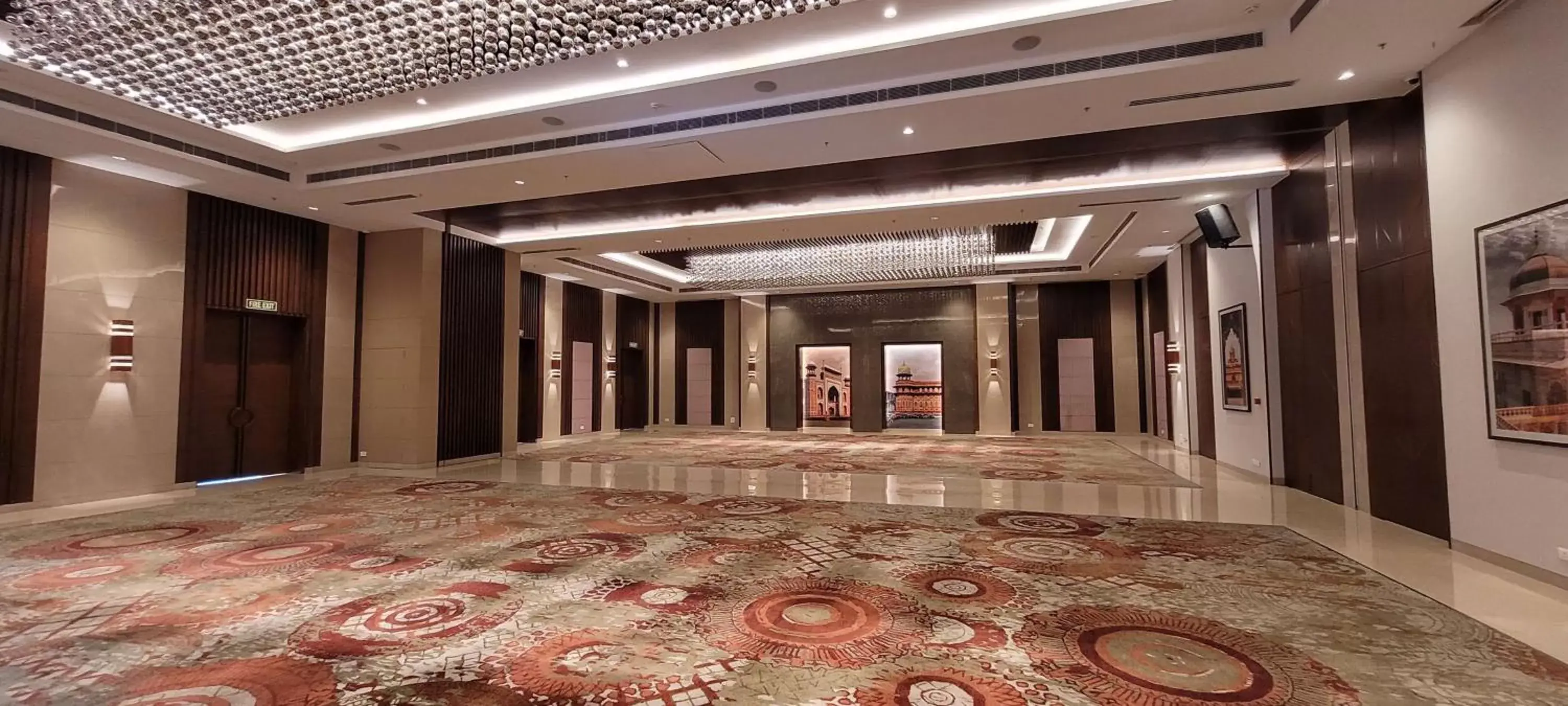 Banquet/Function facilities in Radisson Blu Hotel, Greater Noida