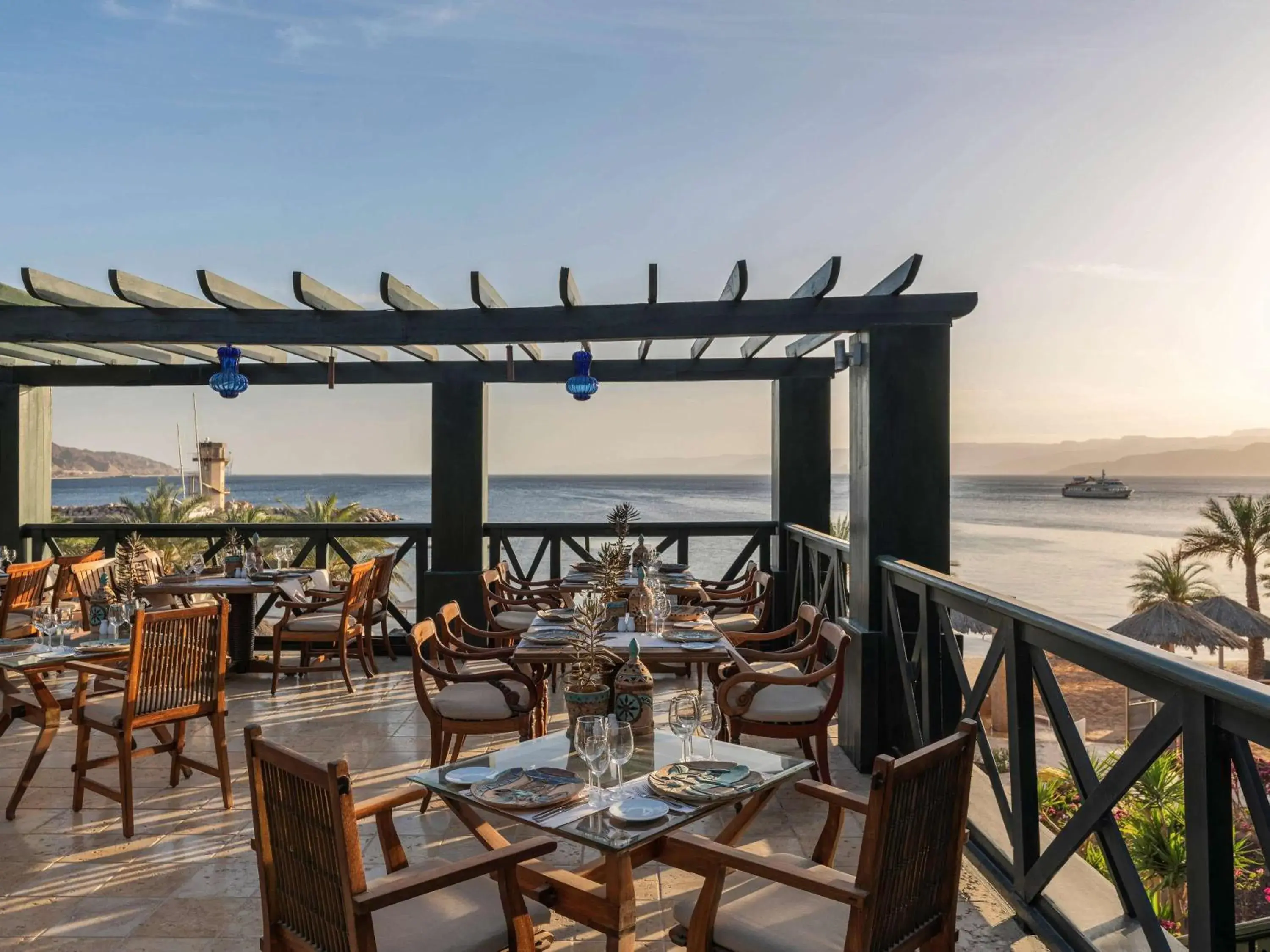 Restaurant/Places to Eat in Movenpick Resort & Residences Aqaba