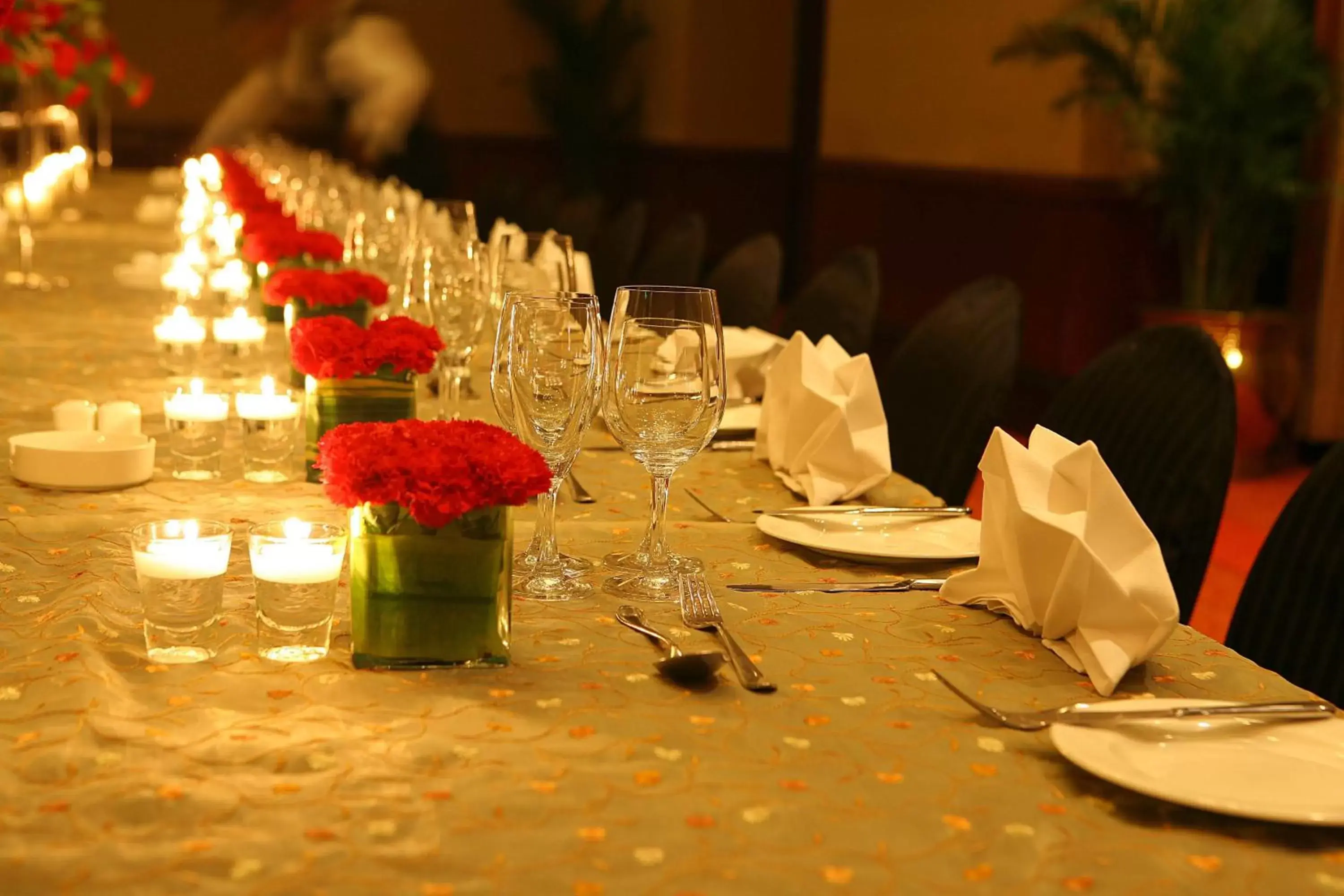 Banquet/Function facilities, Restaurant/Places to Eat in Eros Hotel New Delhi, Nehru Place