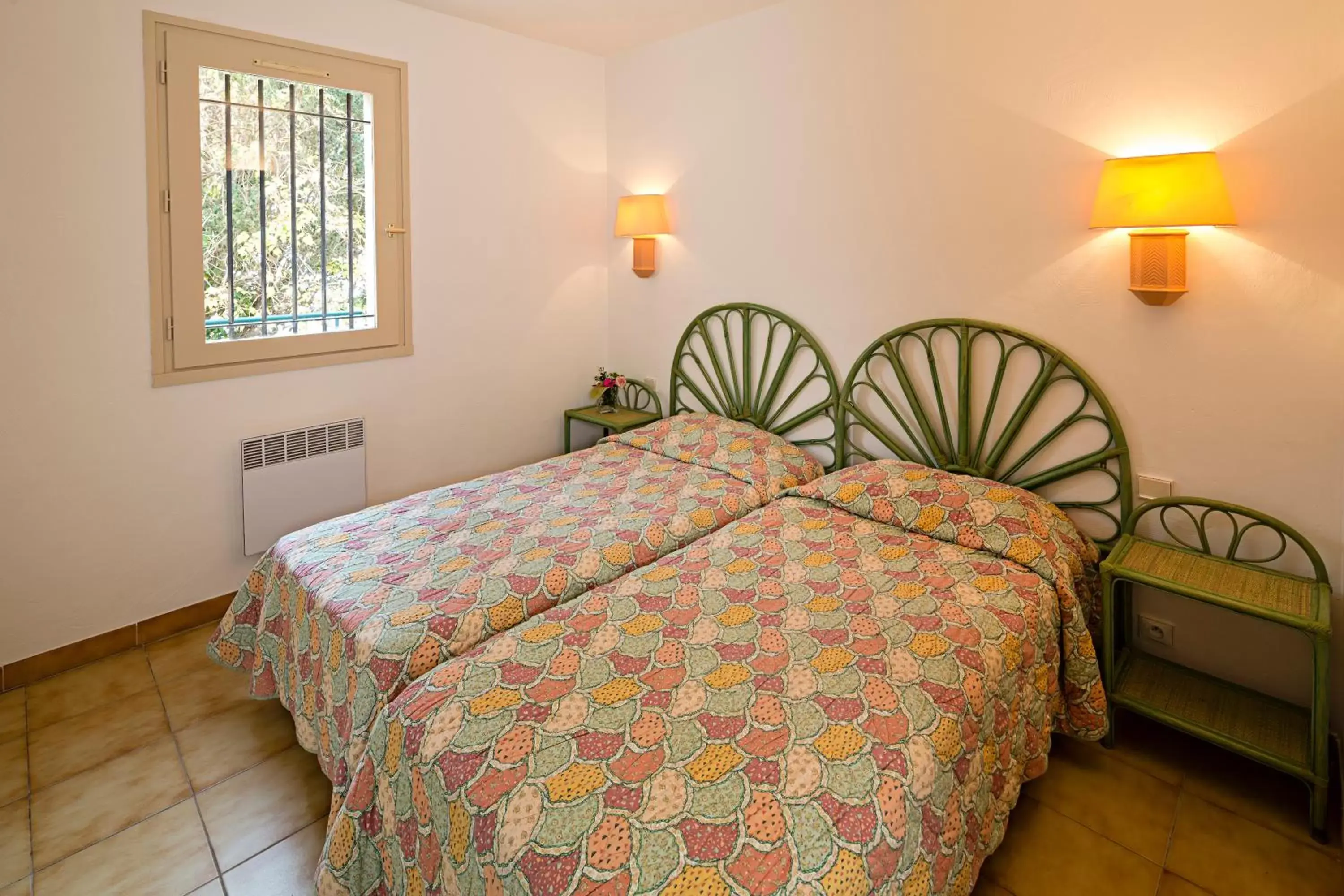 Bedroom, Bed in Hotel Provençal