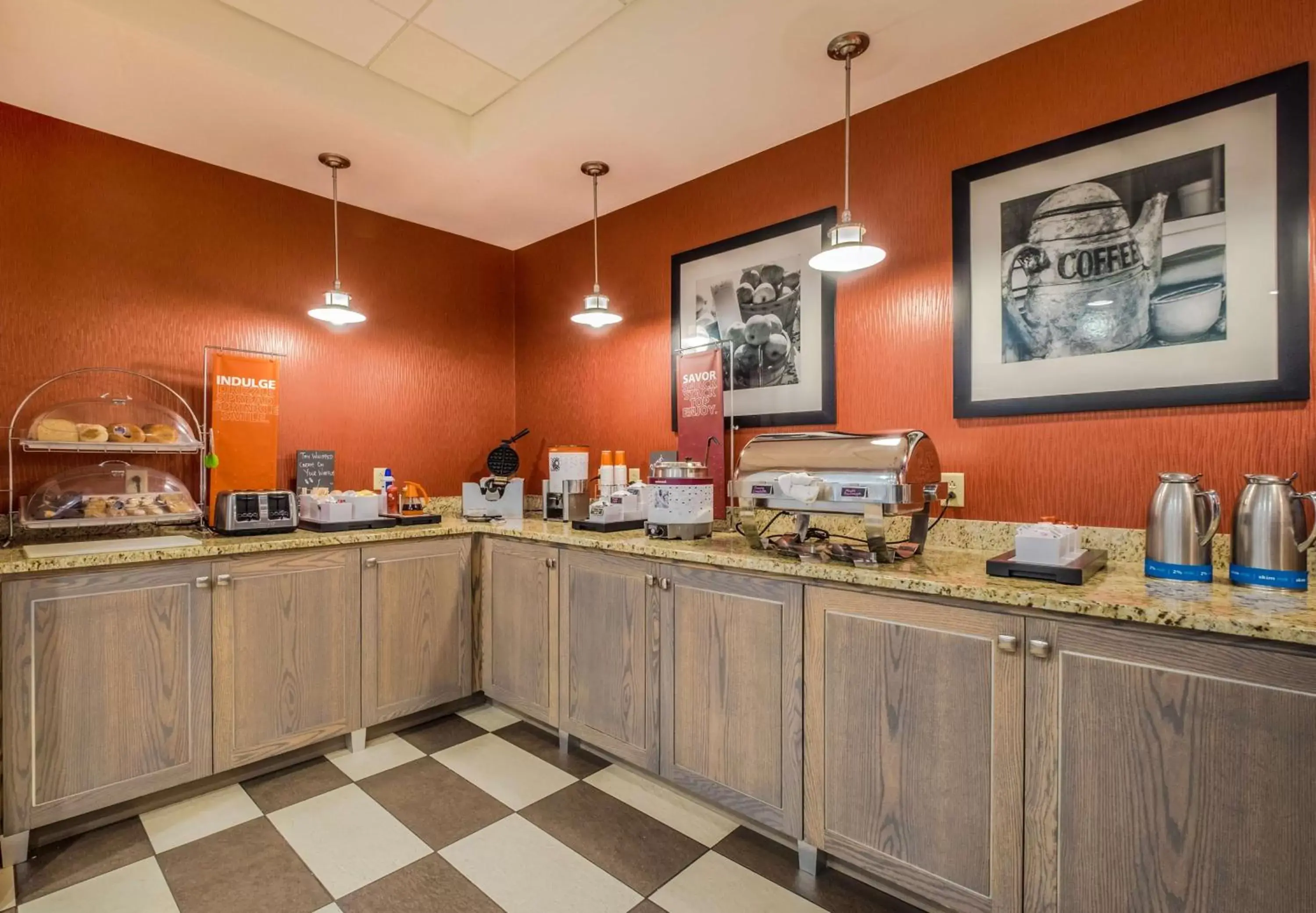 Breakfast, Restaurant/Places to Eat in Hampton Inn Freeport/Brunswick