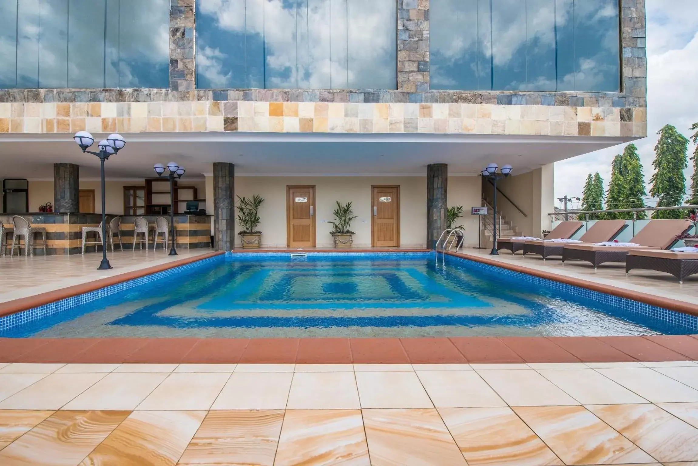 Swimming Pool in CBD Hotel