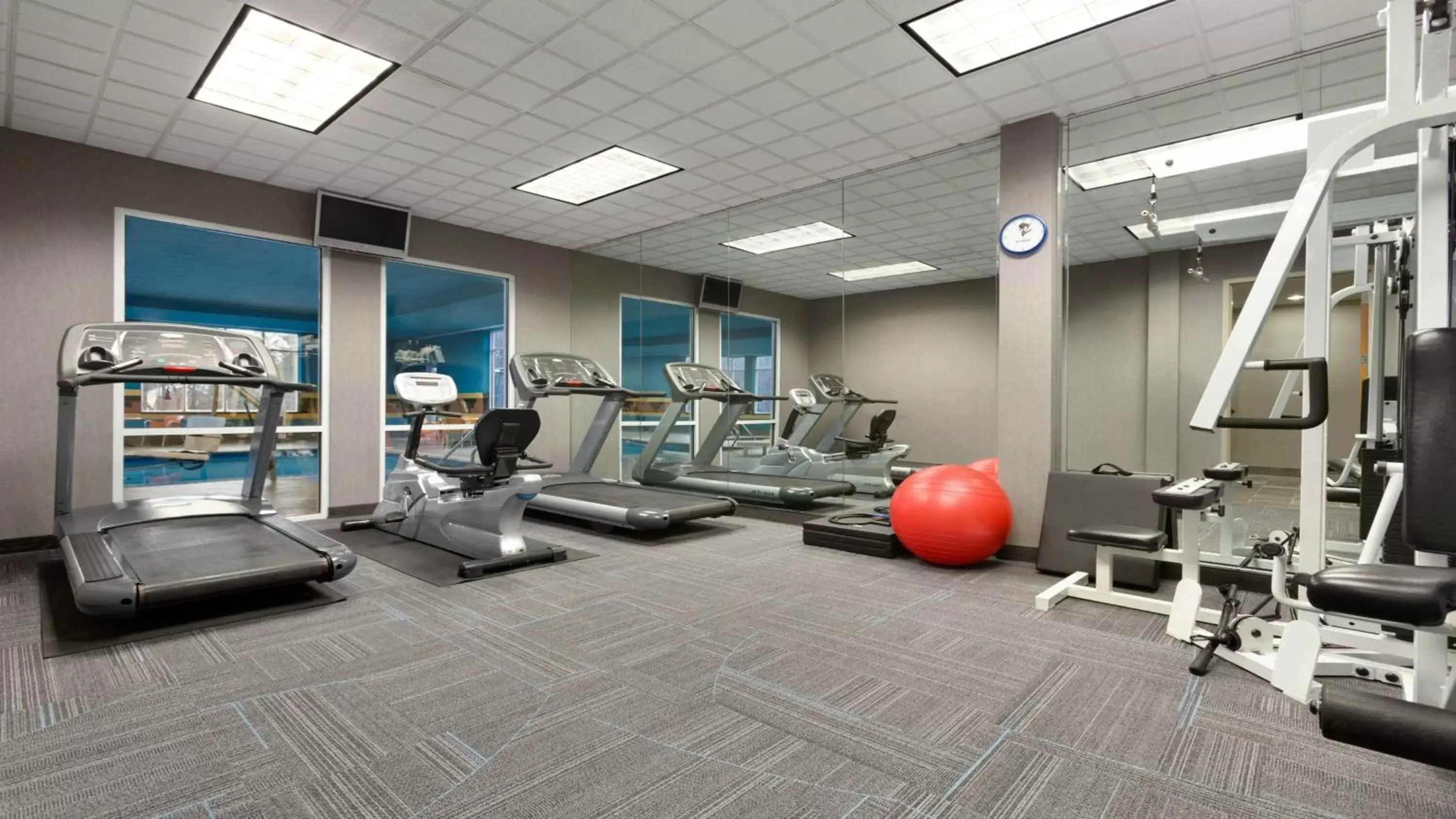 Spa and wellness centre/facilities, Fitness Center/Facilities in Holiday Inn Hotel & Suites Gateway, an IHG Hotel