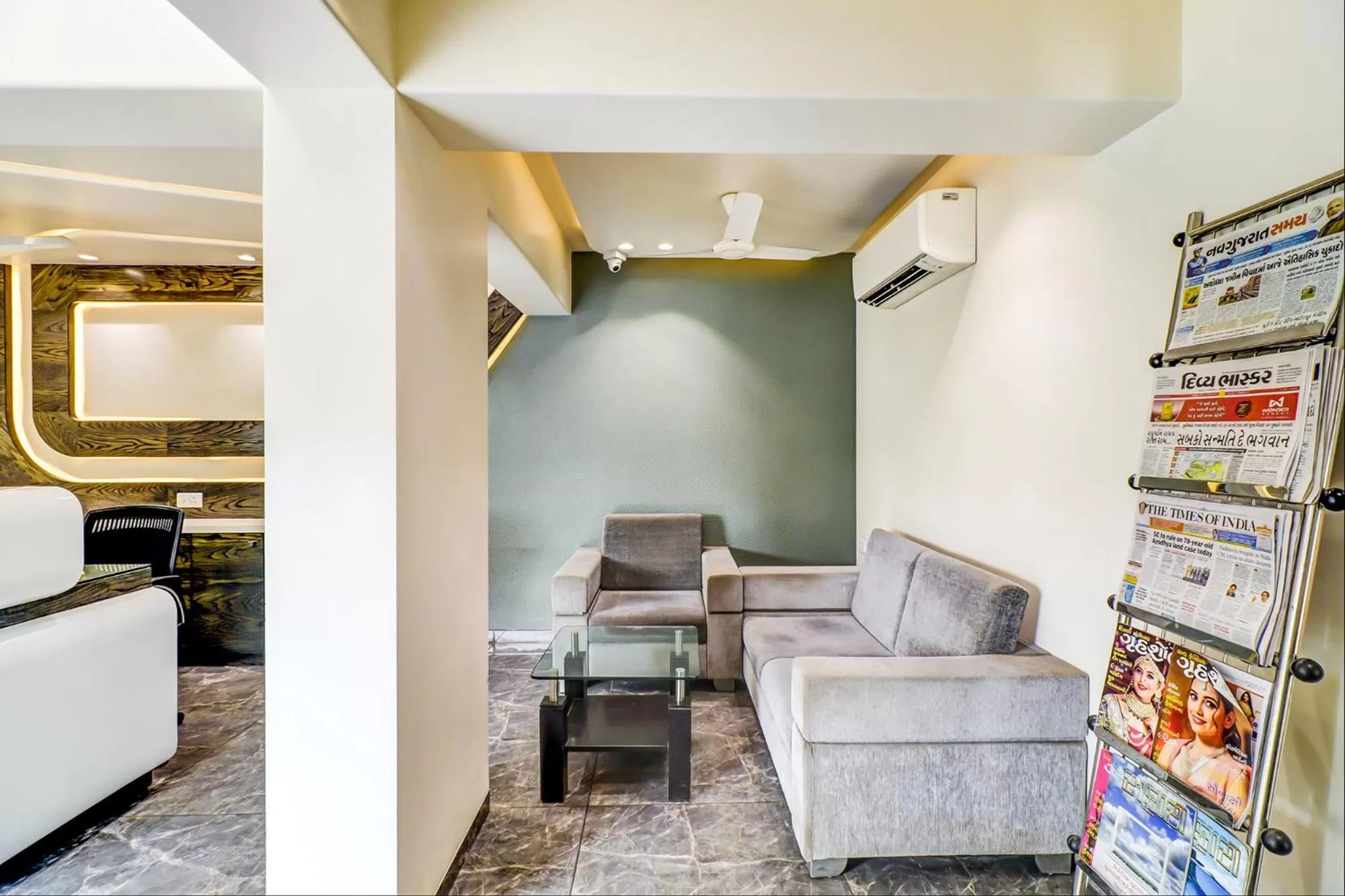 Seating Area in FabHotel Palliate Ellisbridge