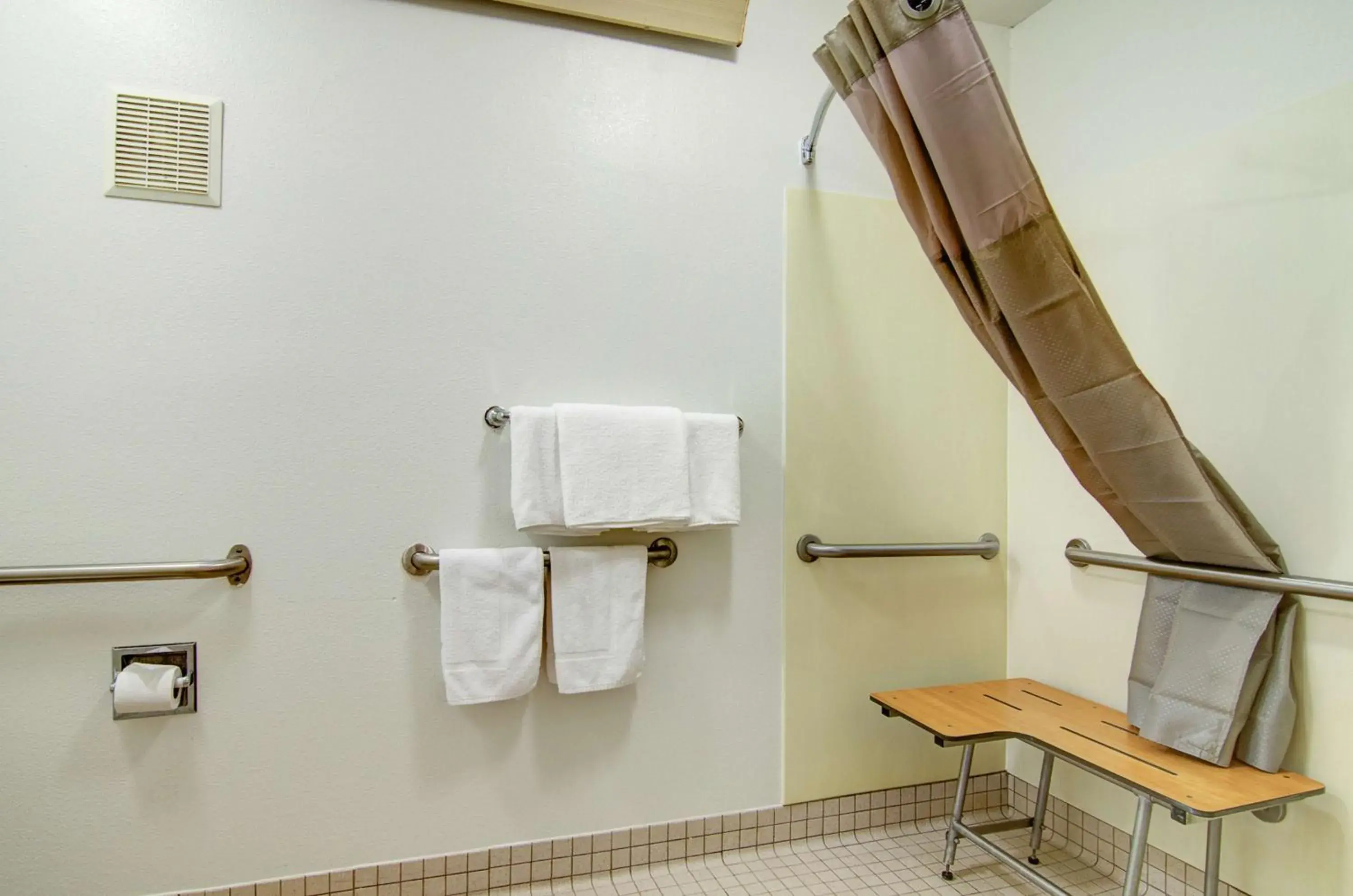 Photo of the whole room, Bathroom in Motel 6-Springfield, MO - North