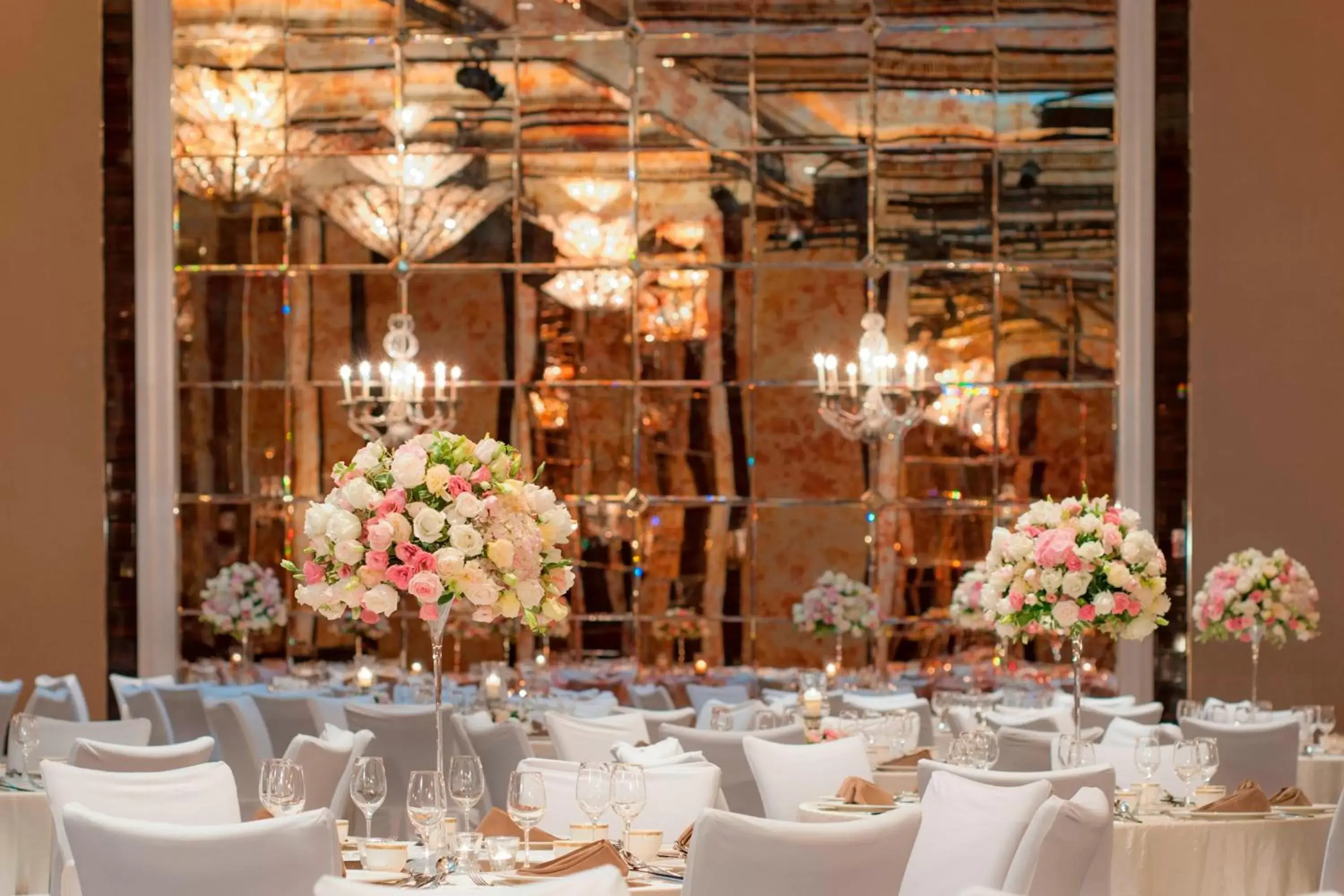 Banquet/Function facilities, Restaurant/Places to Eat in The St Regis Singapore