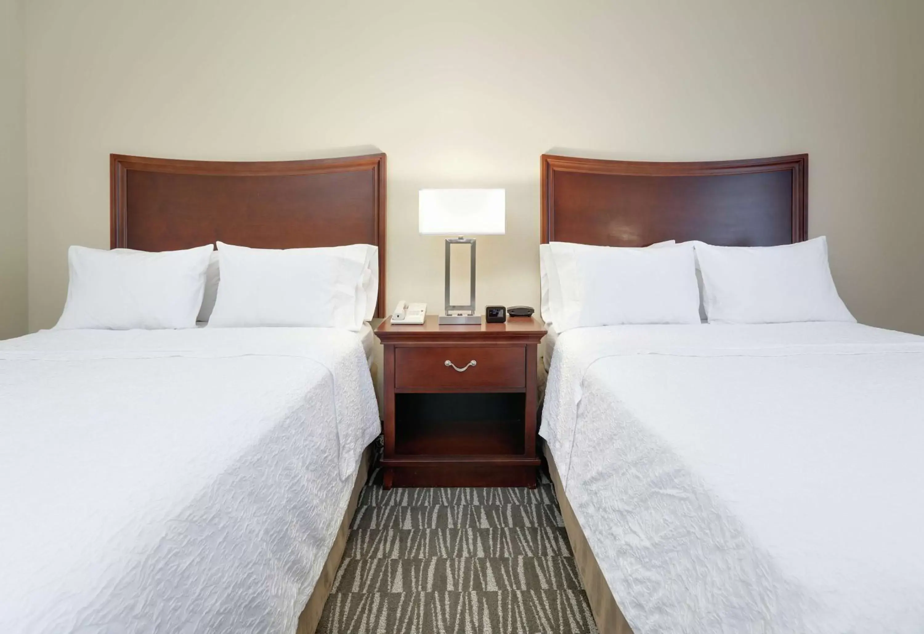 Bed in Hampton Inn & Suites Southern Pines-Pinehurst