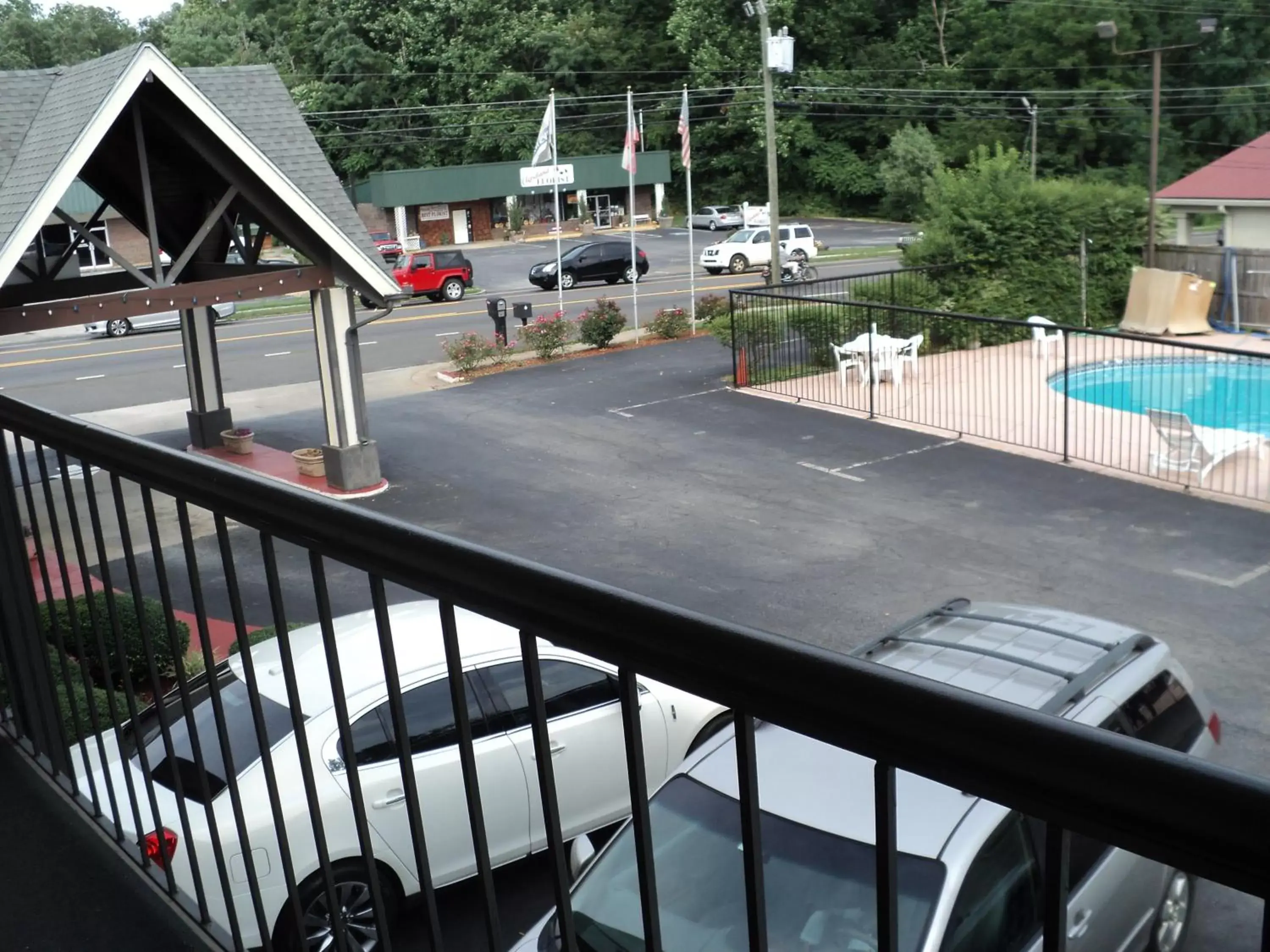 Day, Pool View in Knights Inn Cleveland GA