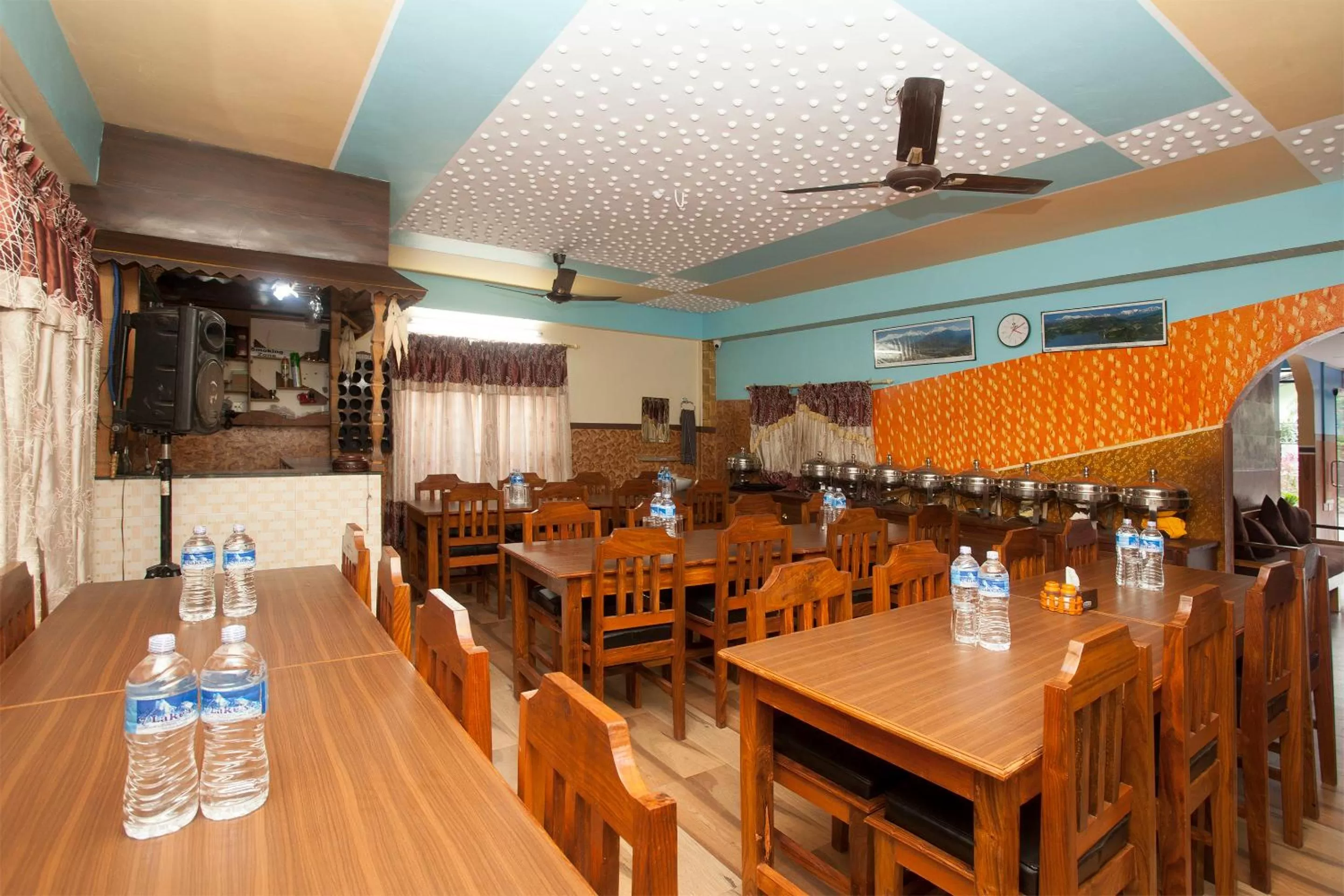 Restaurant/places to eat in Hotel Middle Point Pvt Ltd