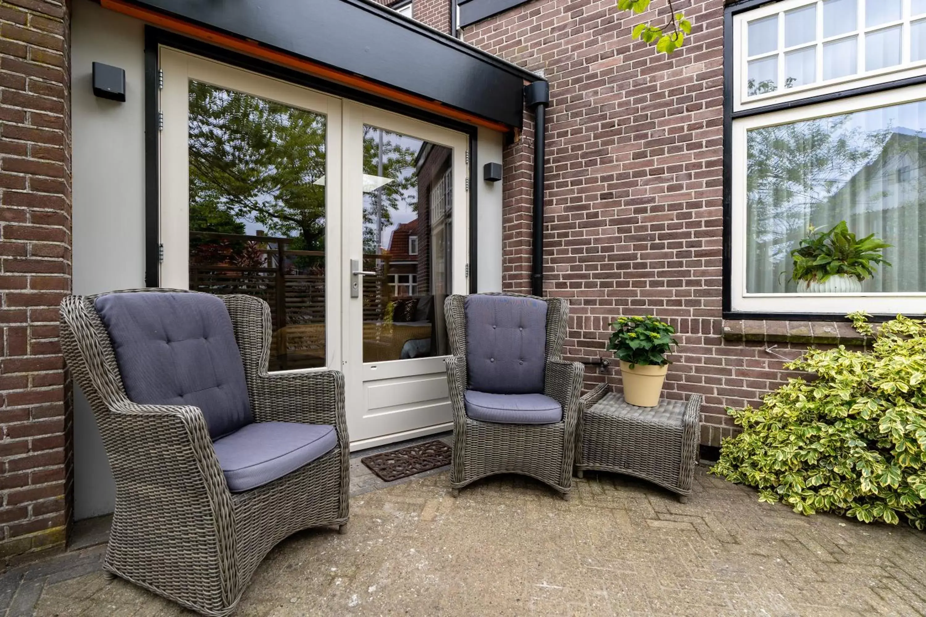 Patio in Guesthouse Het Gouden Eiland