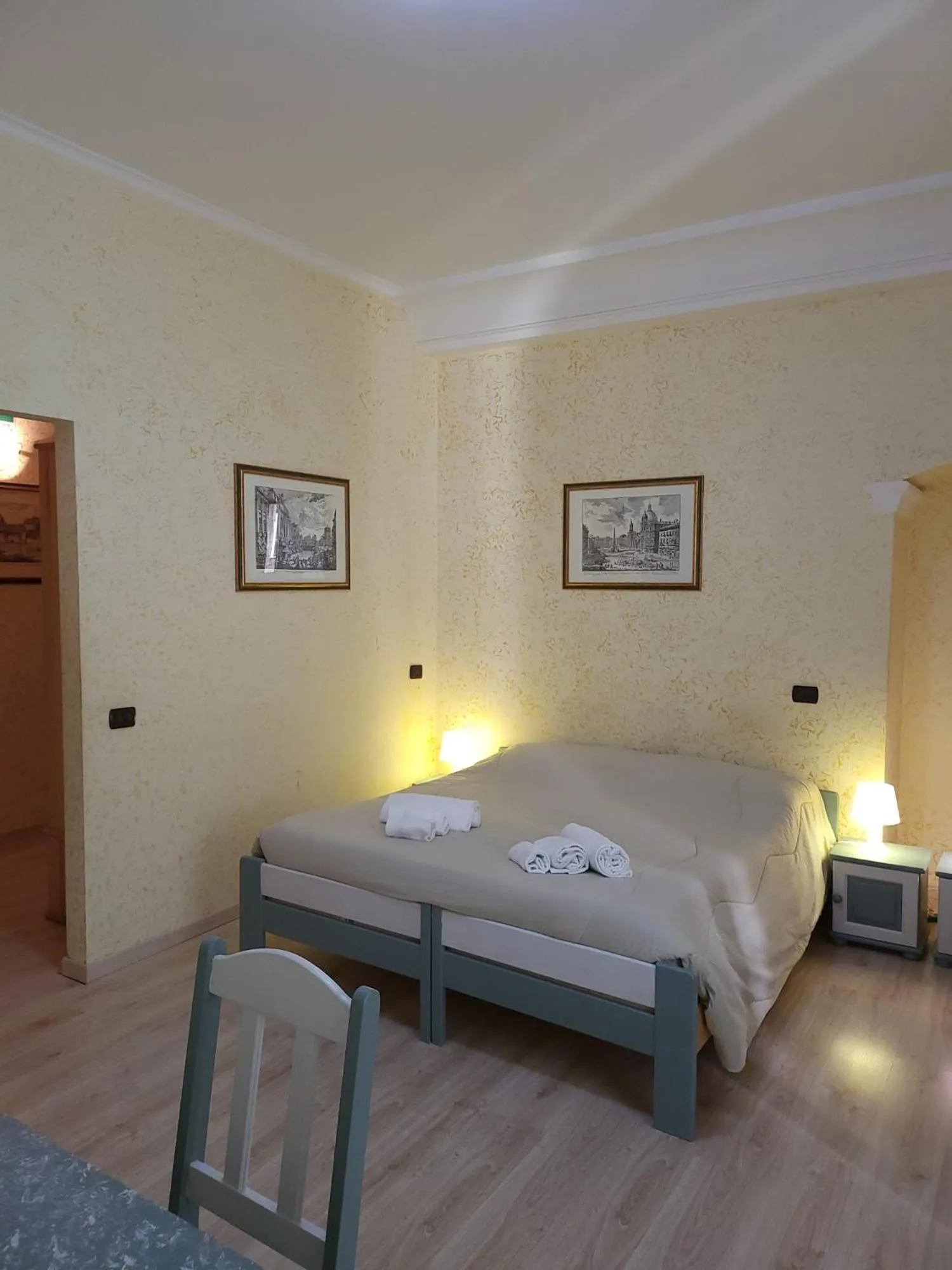 Bed in St. Peter's Rooms Rome