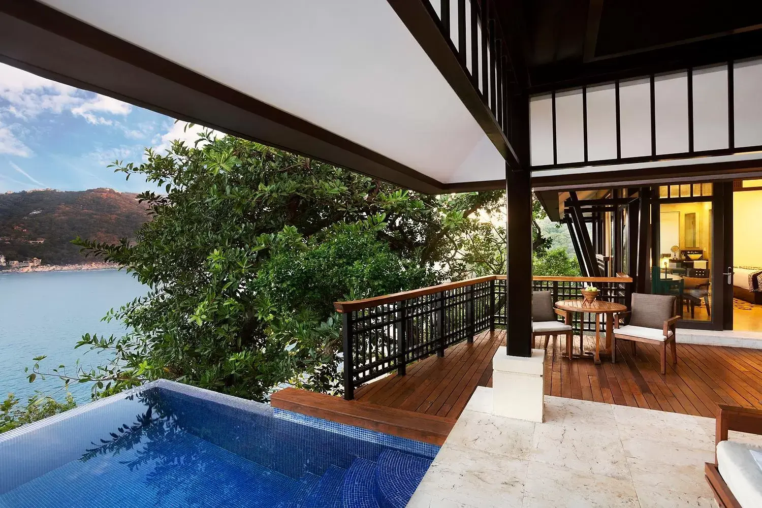 Balcony/Terrace, Swimming Pool in Banyan Tree Cabo Marques