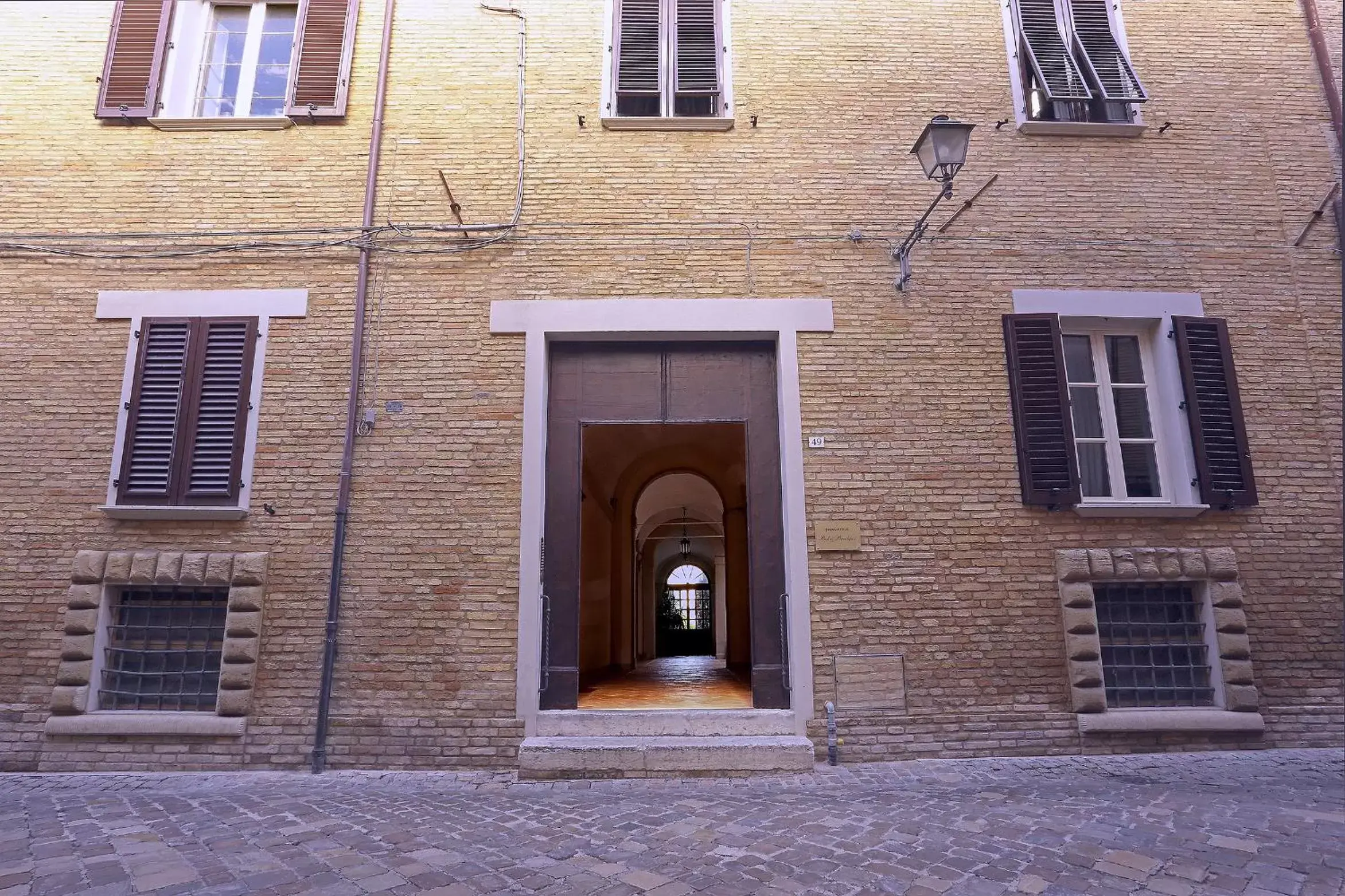Facade/entrance in Palazzo Rotati