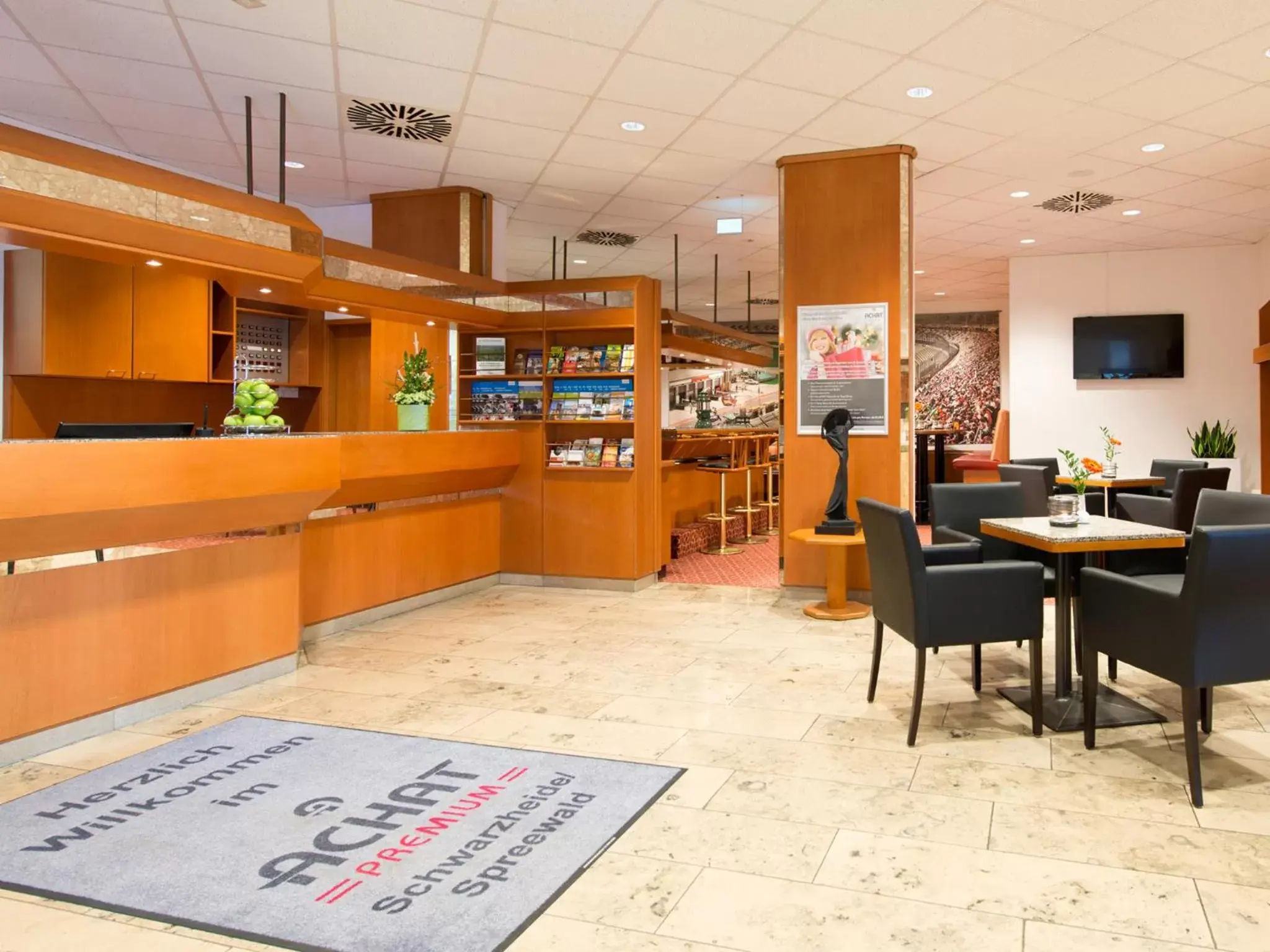 Lobby or reception in ACHAT Hotel Schwarzheide Lausitz Lobby or reception in ACHAT Hotel Schwarzheide Lausitz