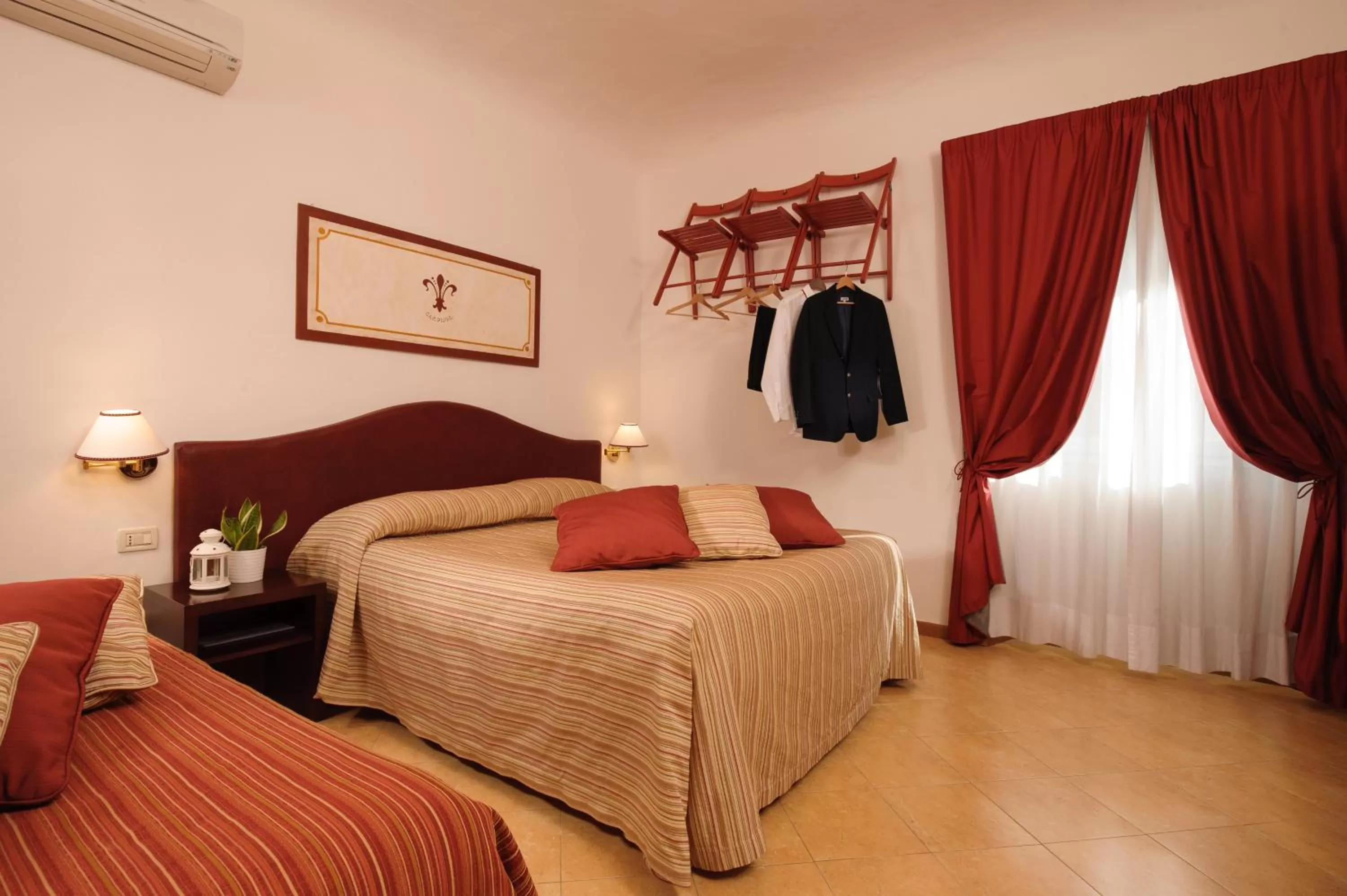 Bed in Hotel Cardinal of Florence - recommended for ages 25 to 55