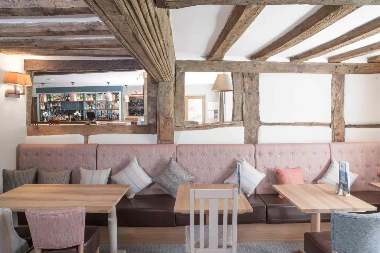 Restaurant/places to eat in Kings Court Hotel Alcester, BW Signature Collection