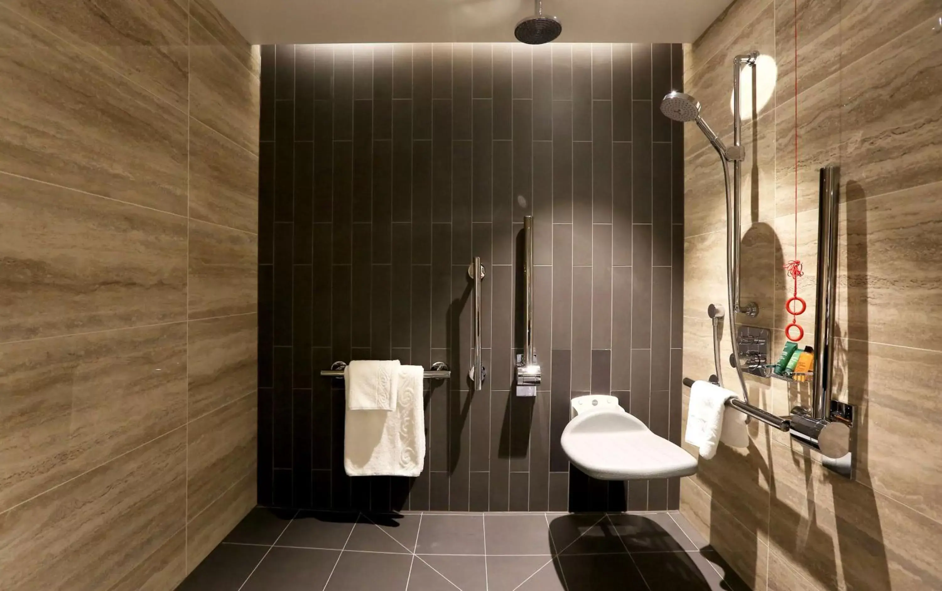 Bathroom in Hilton London Bankside