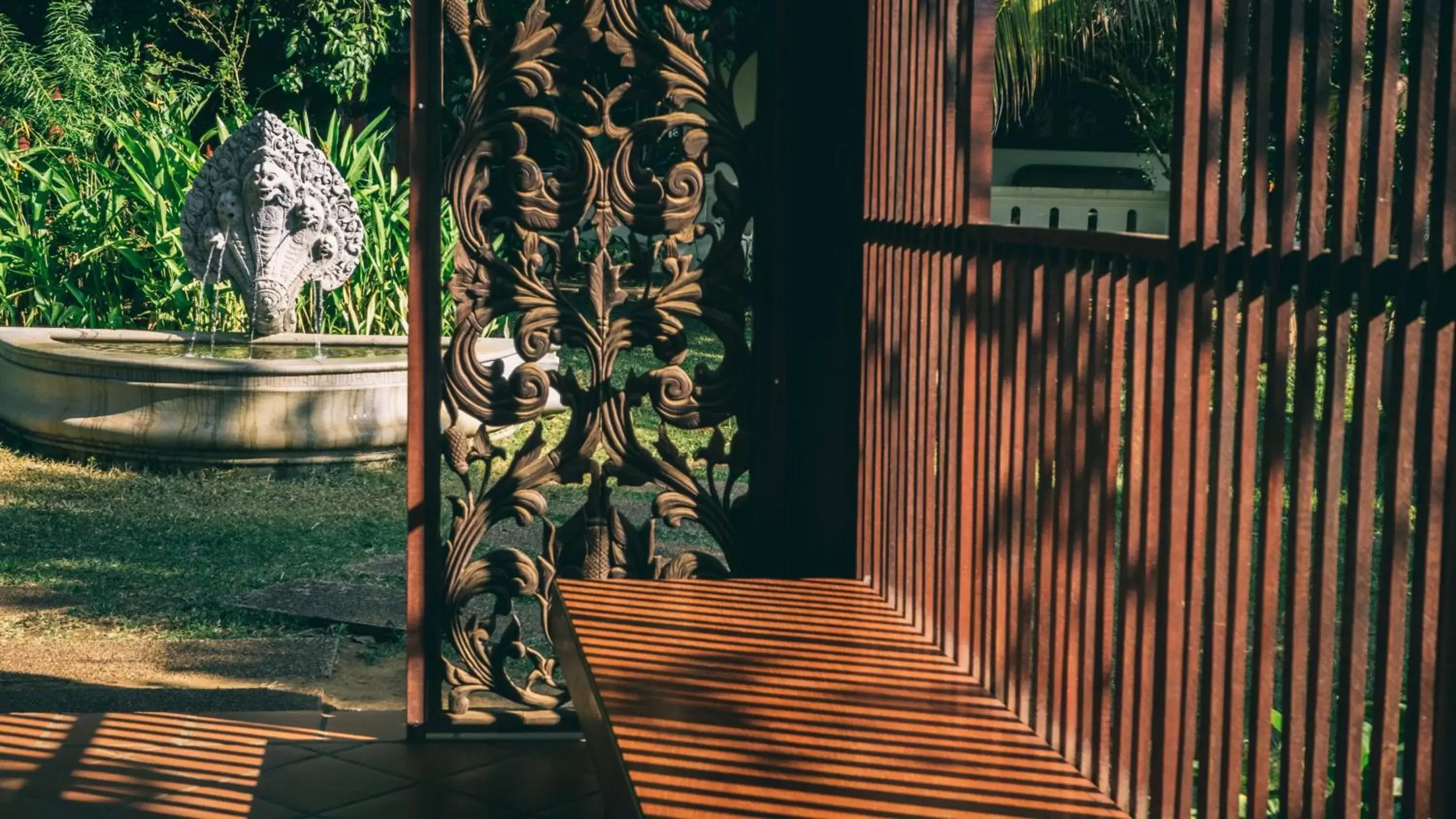 Facade/entrance in Terres Rouges Lodge