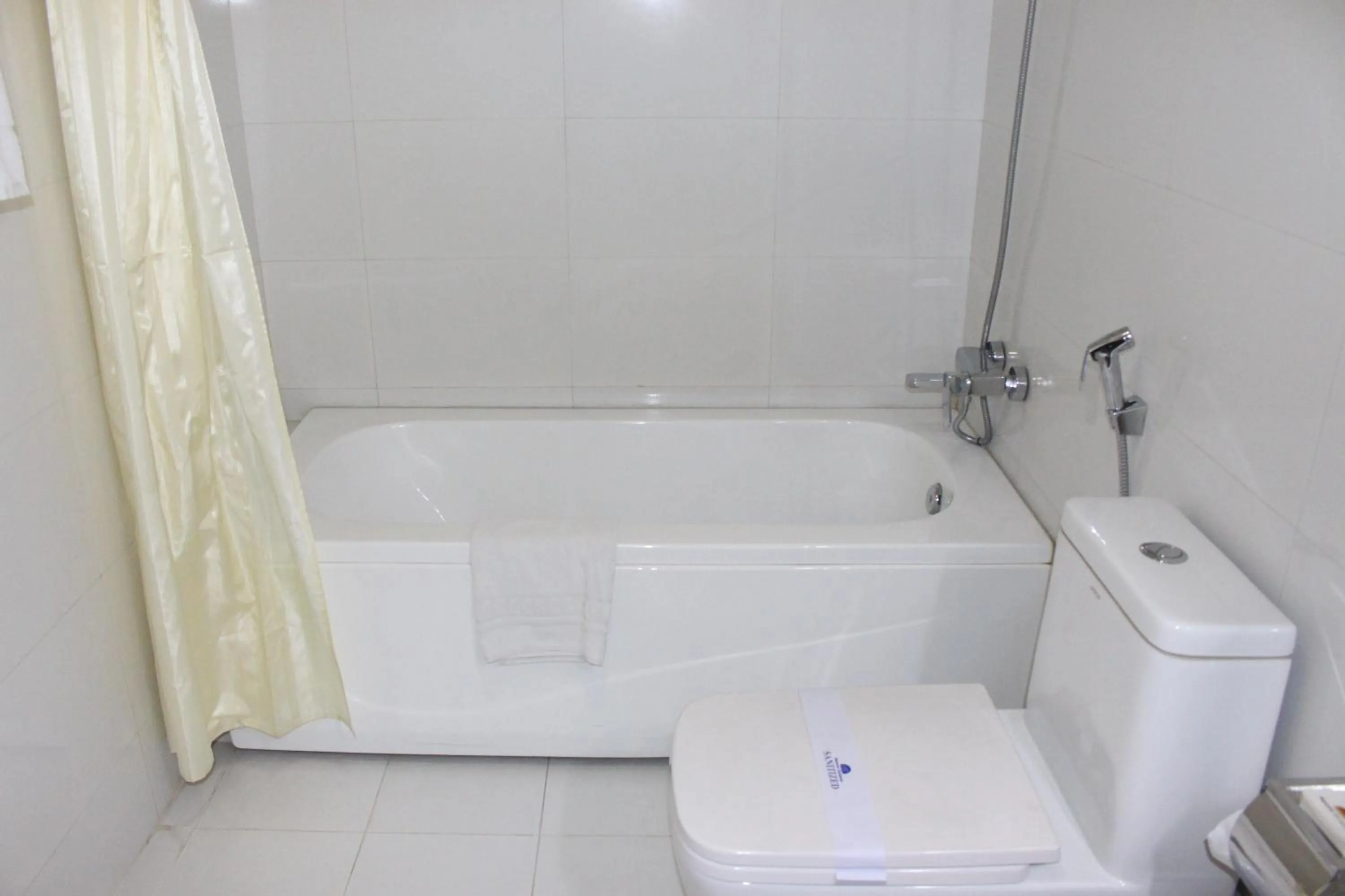 Toilet in Nascent Gardenia Baridhara