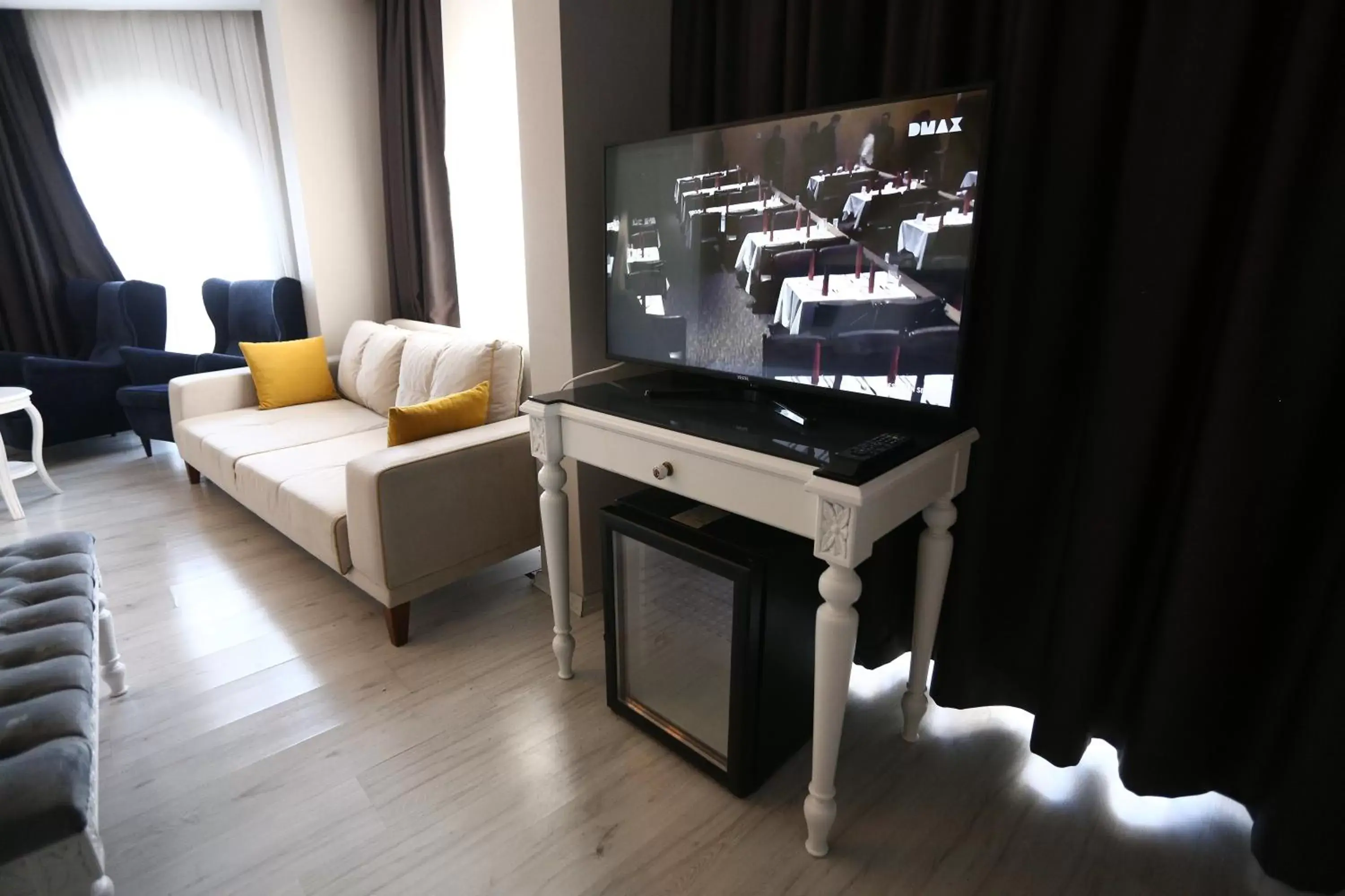 TV and multimedia, TV/Entertainment Center in Albatros Premier Hotel