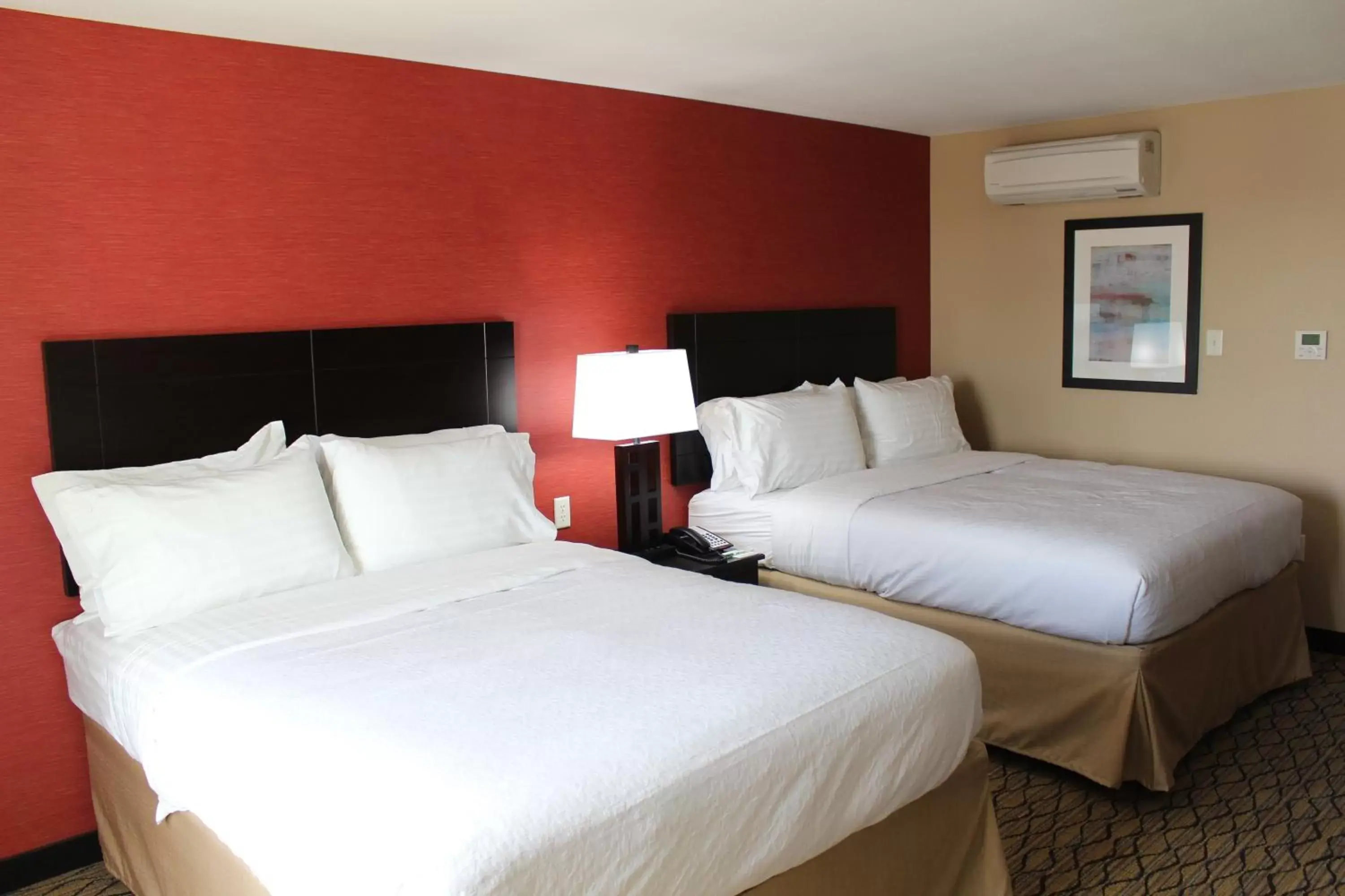 Bed in Holiday Inn Salina, an IHG Hotel