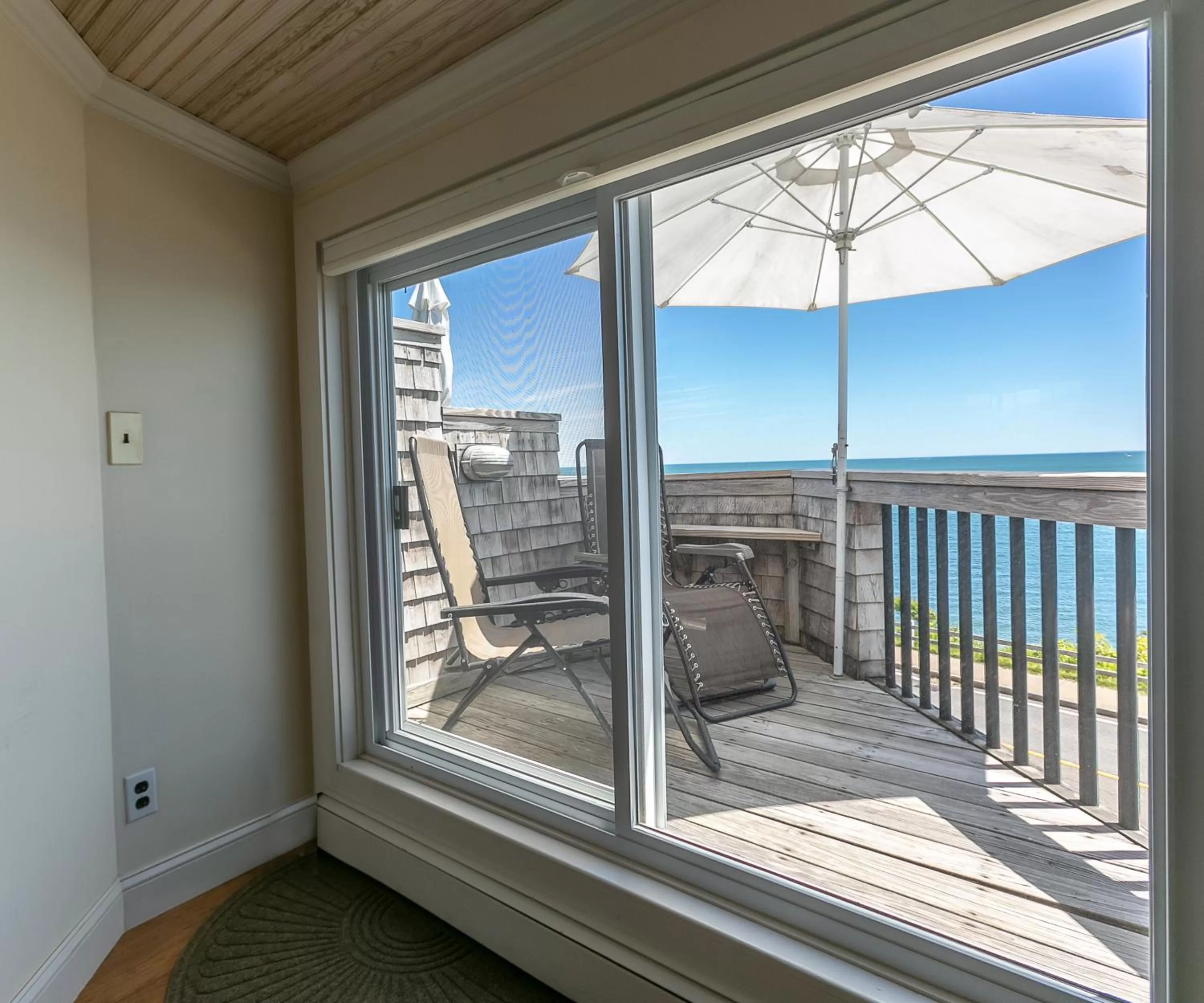Balcony/Terrace in Inn on the Sound