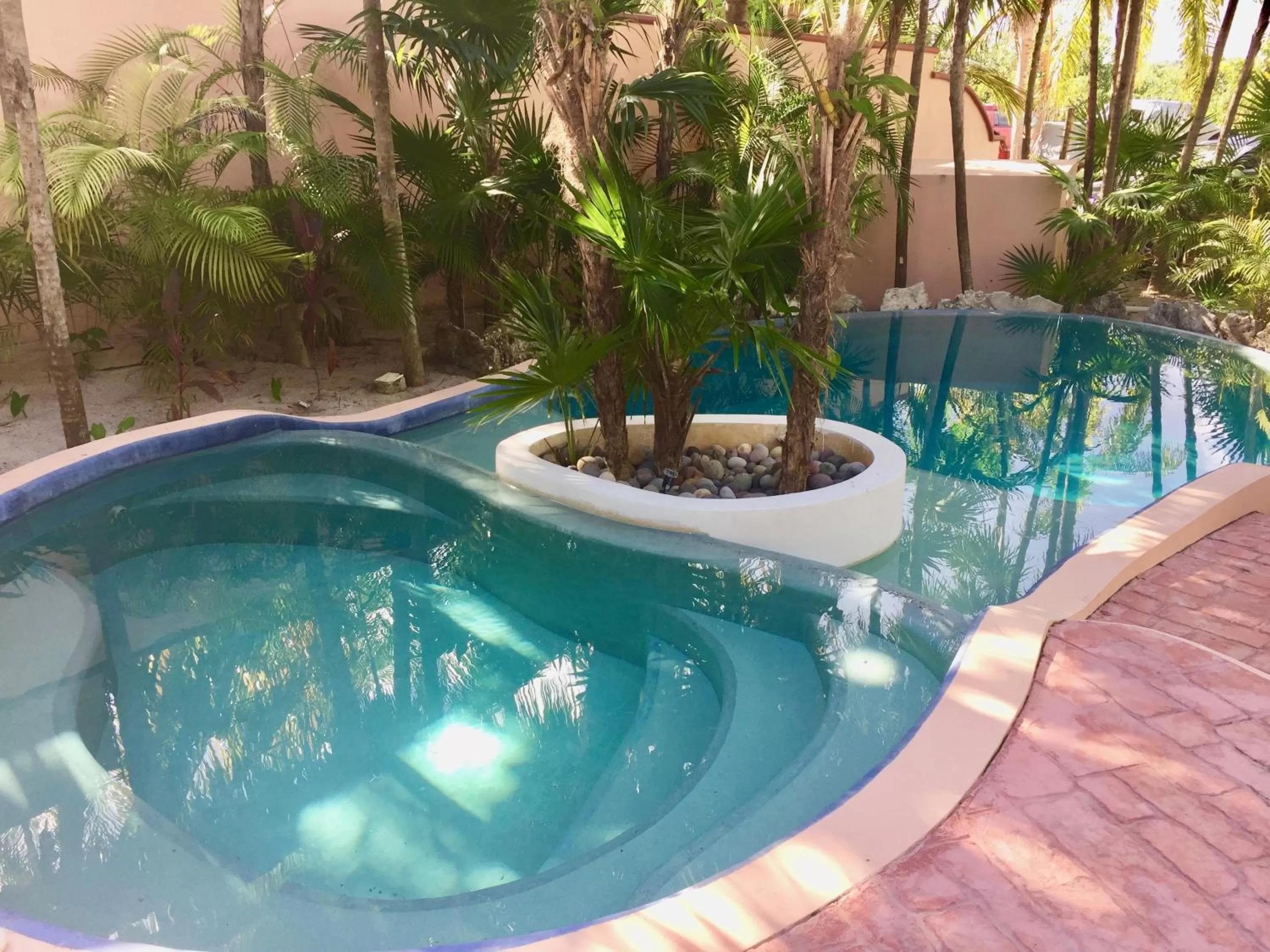 Pool view in Nah Uxibal Villa and Casitas
