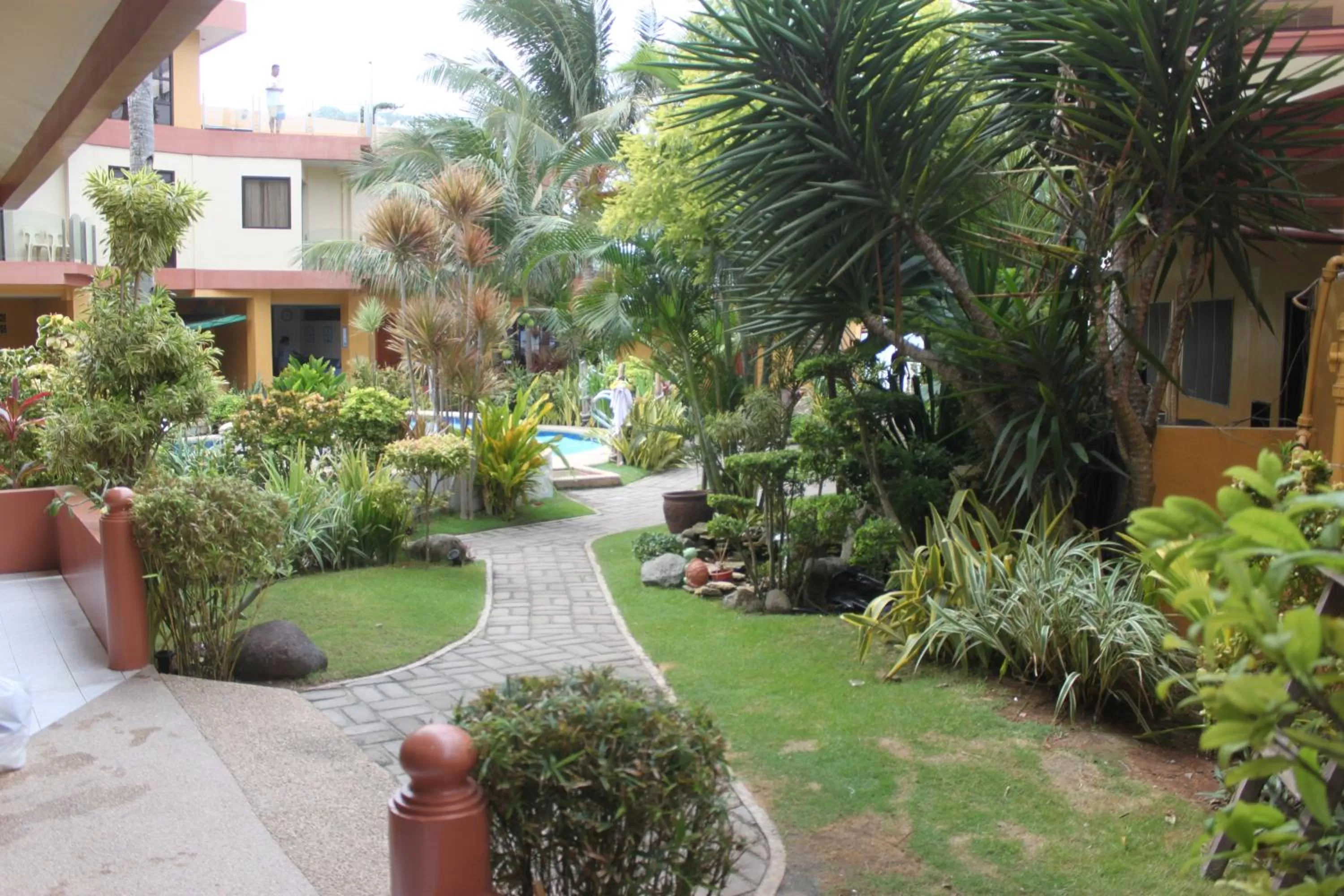 Facade/entrance in Lost Horizon Beach Dive Resort