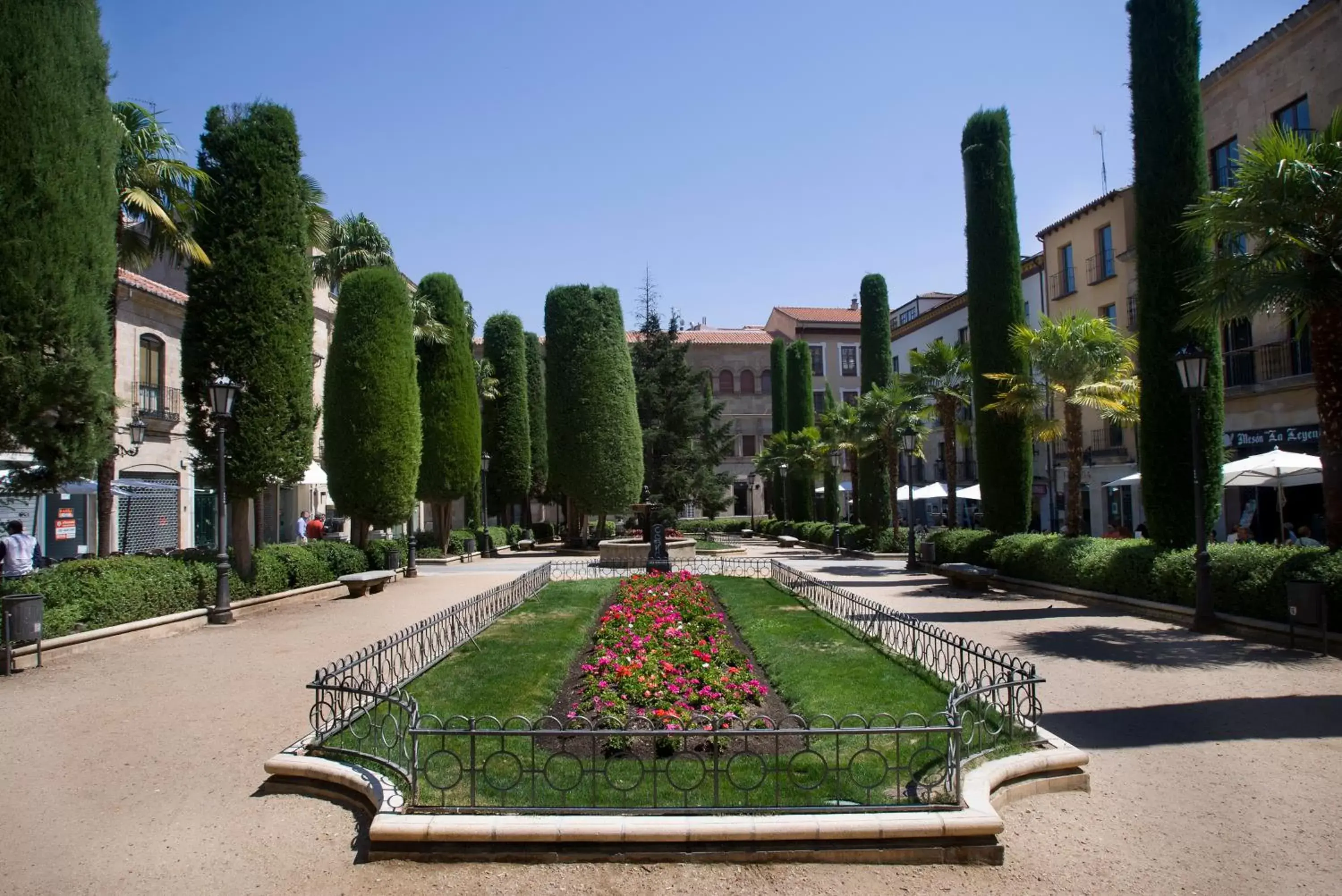 Facade/entrance in Salamanca Suite Studios Facade/entrance in Salamanca Suite Studios