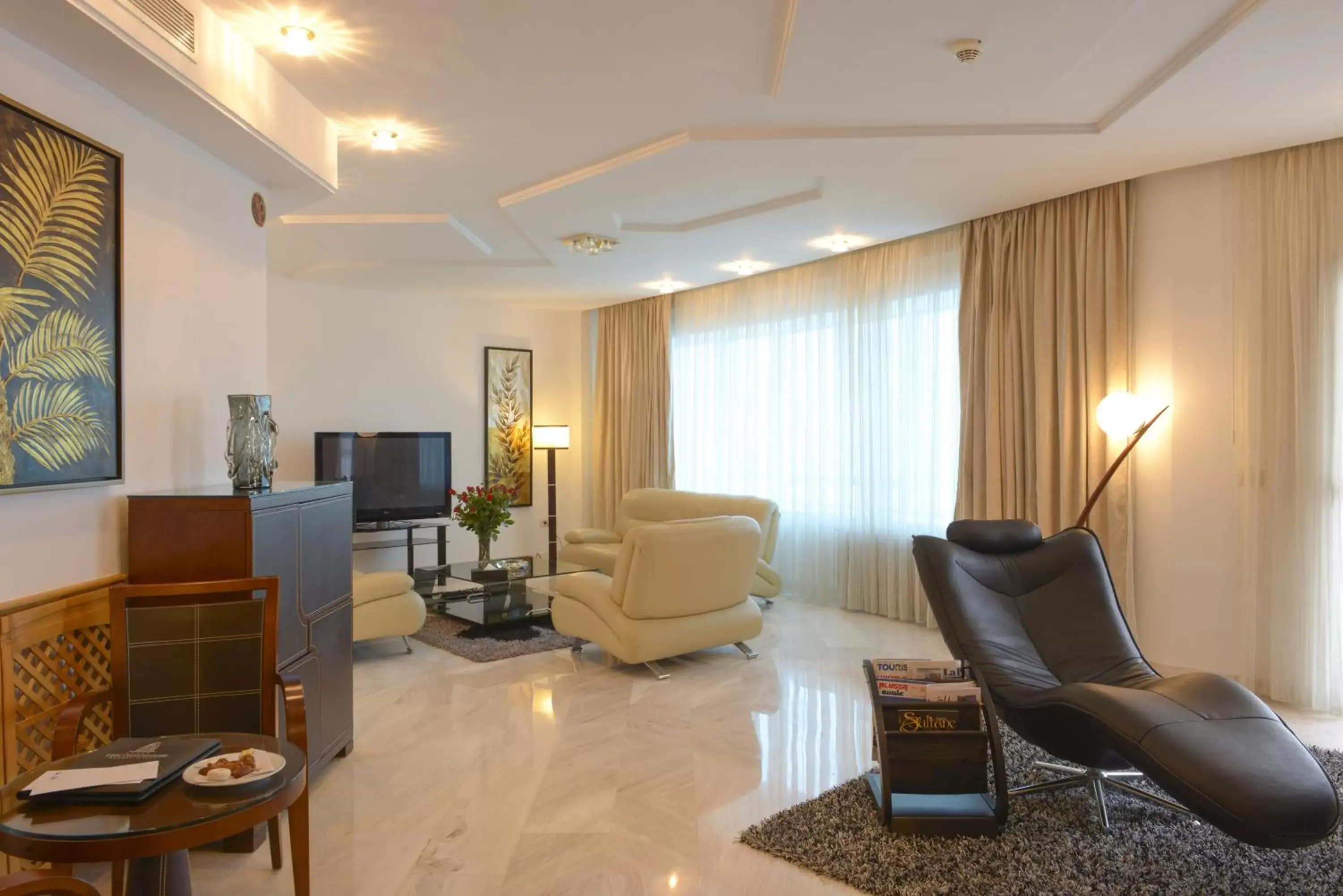 Living room, Seating Area in The Penthouse Suites Hotel