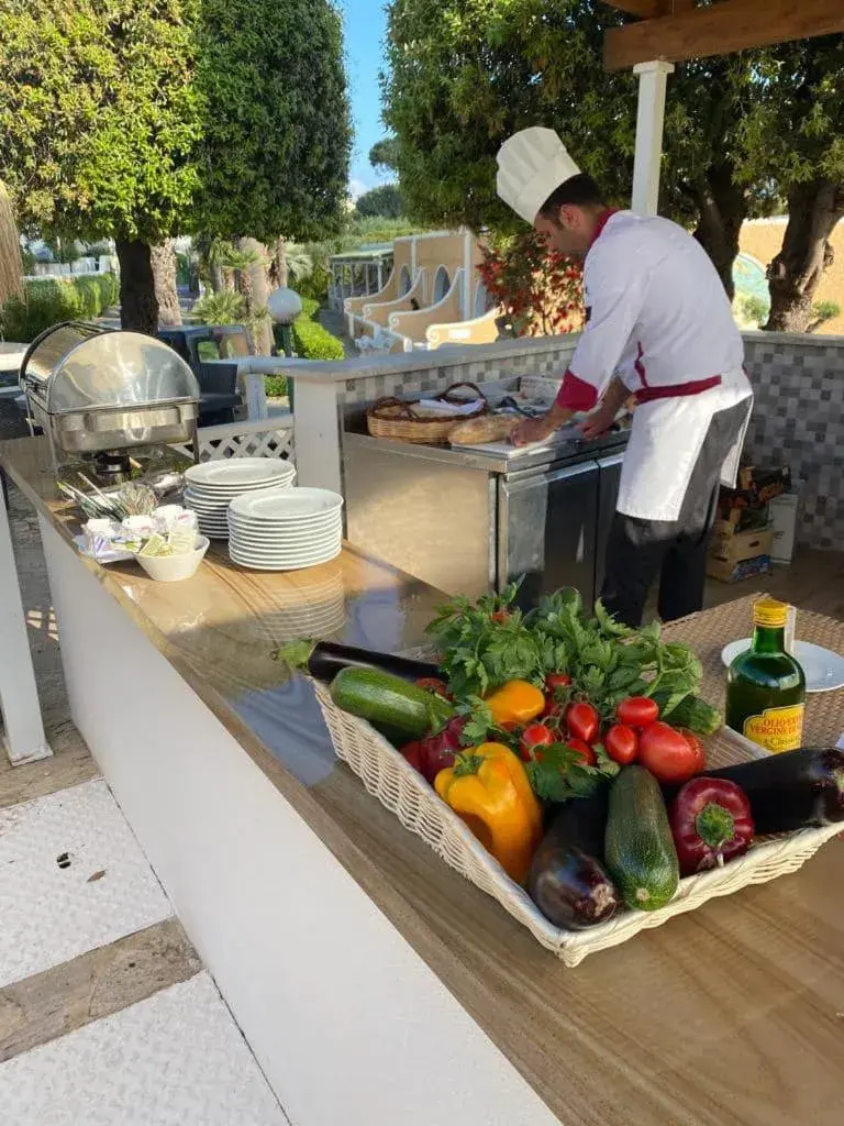 Continental breakfast, Food in Hotel Parco Delle Agavi