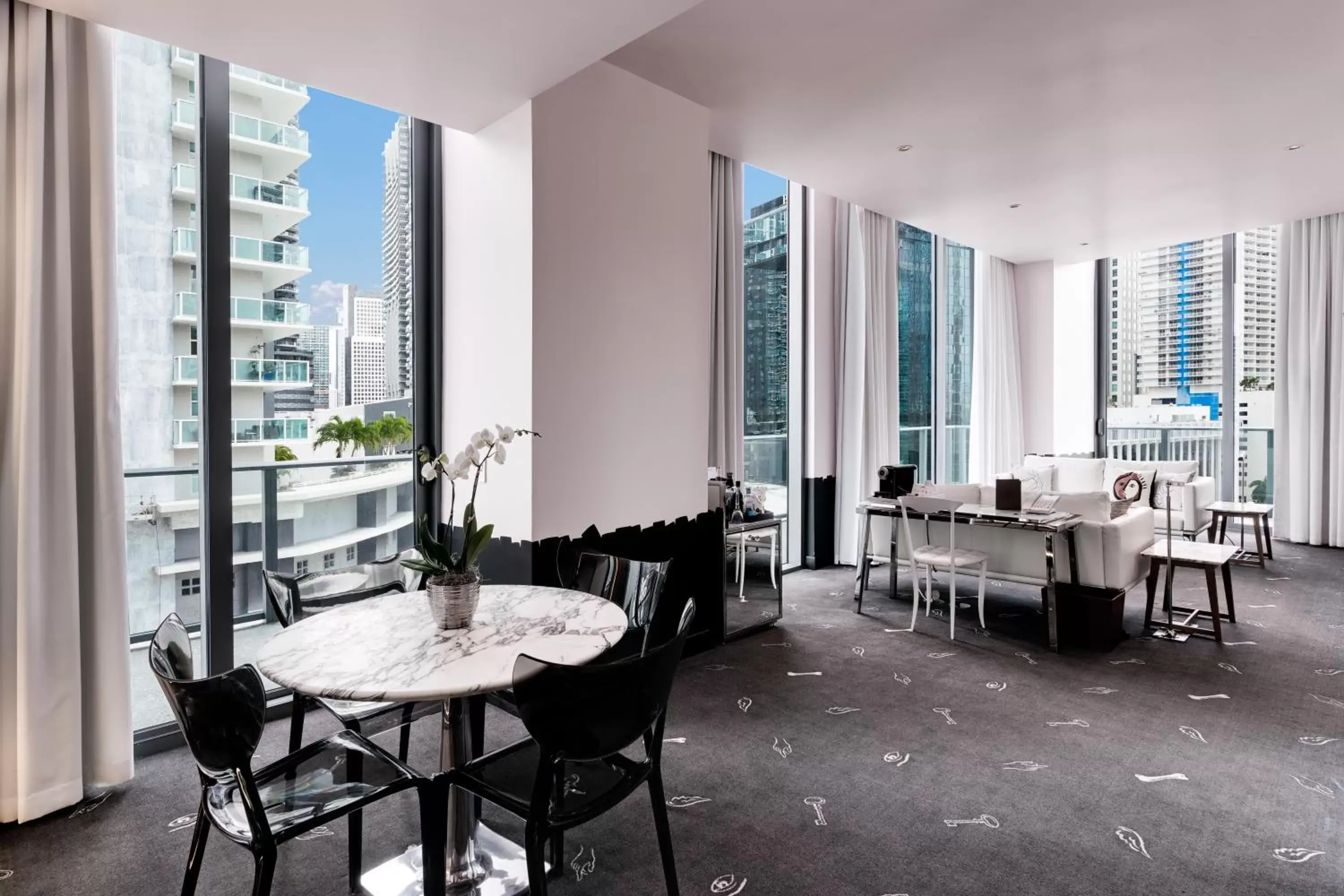 Balcony/Terrace, Restaurant/Places to Eat in SLS Brickell