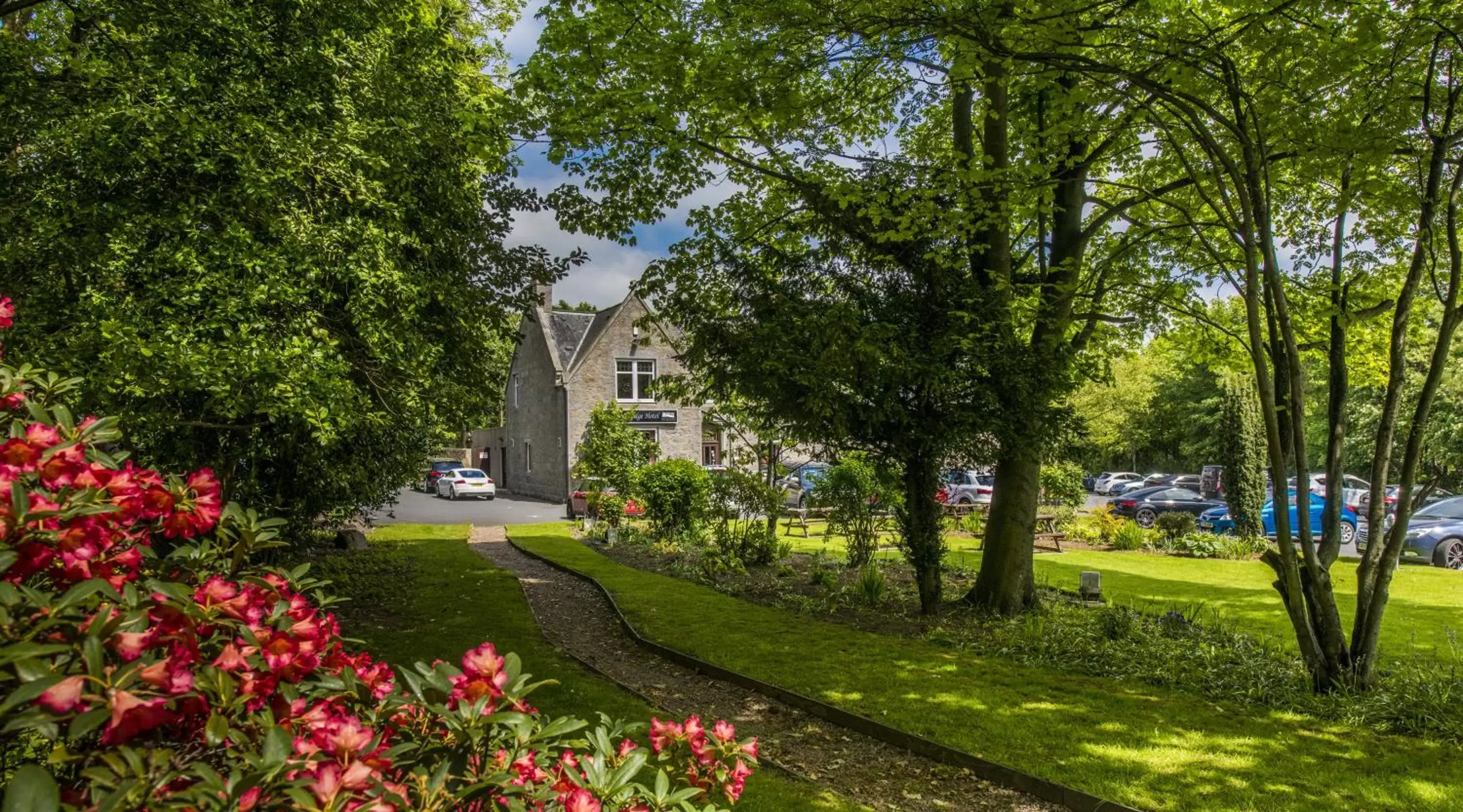 Garden in Pinehurst Lodge Hotel - Aberdeen