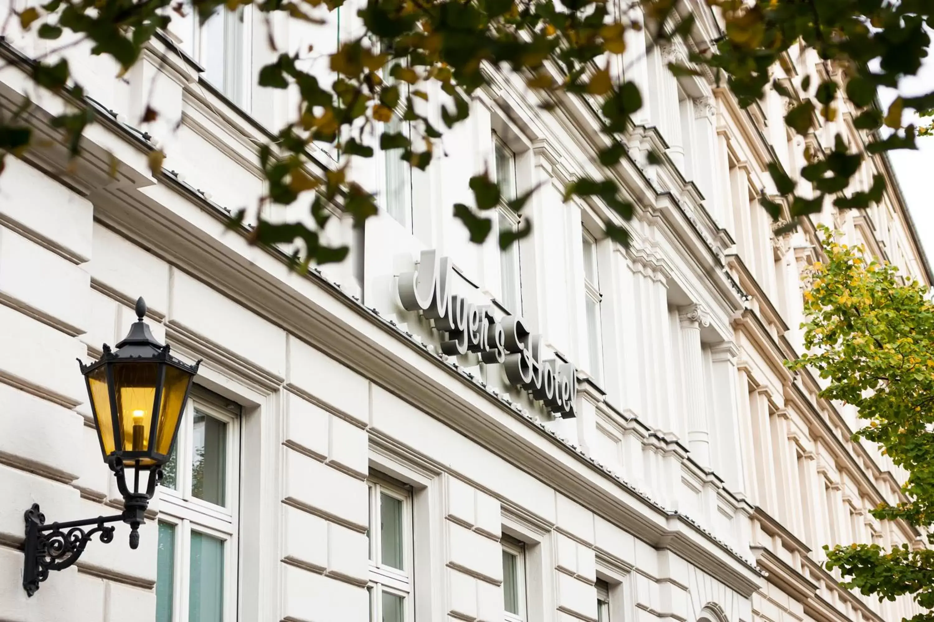 Facade/entrance, Property Building in Myer's Hotel Berlin