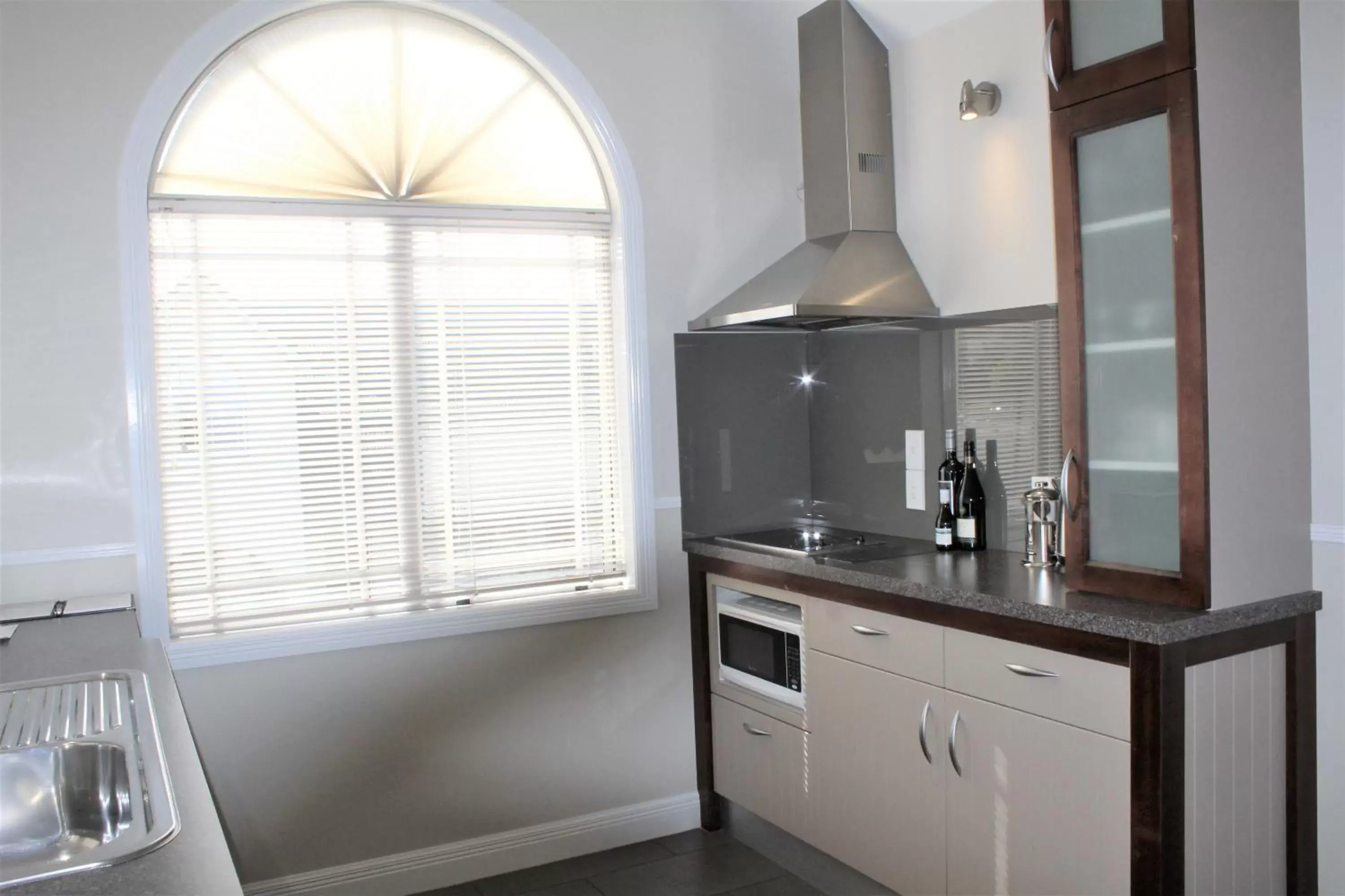 Kitchen or kitchenette, Kitchen/Kitchenette in Lodge Bordeaux