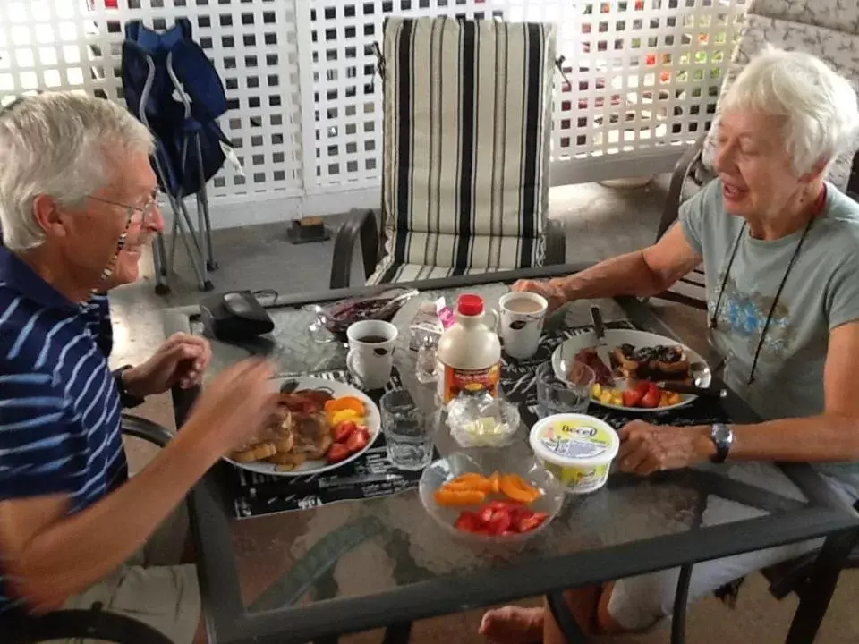 Breakfast in Vintage Merlot Bed and Breakfast