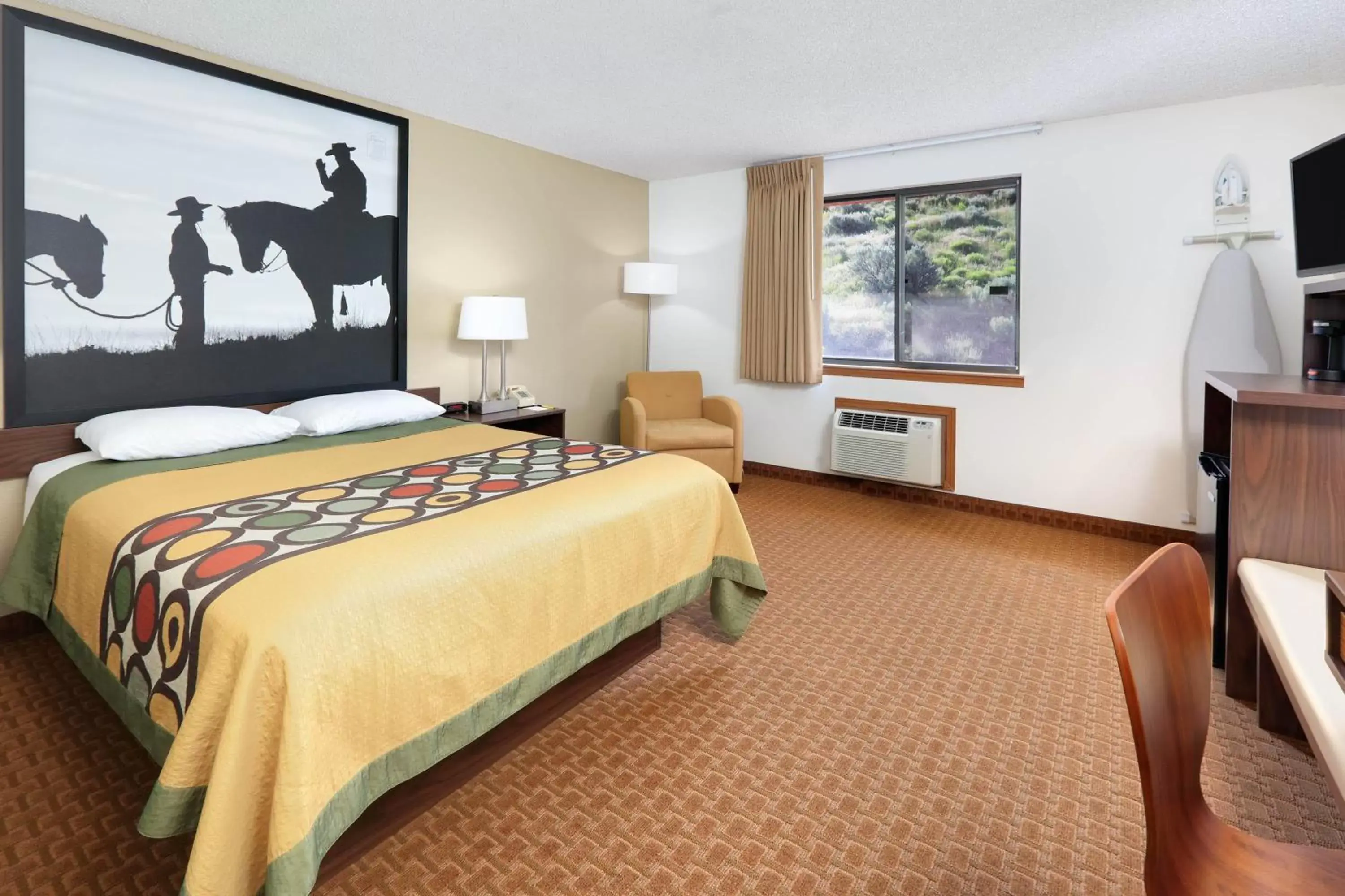 Photo of the whole room, Bed in Super 8 by Wyndham Cody Photo of the whole room, Bed in Super 8 by Wyndham Cody