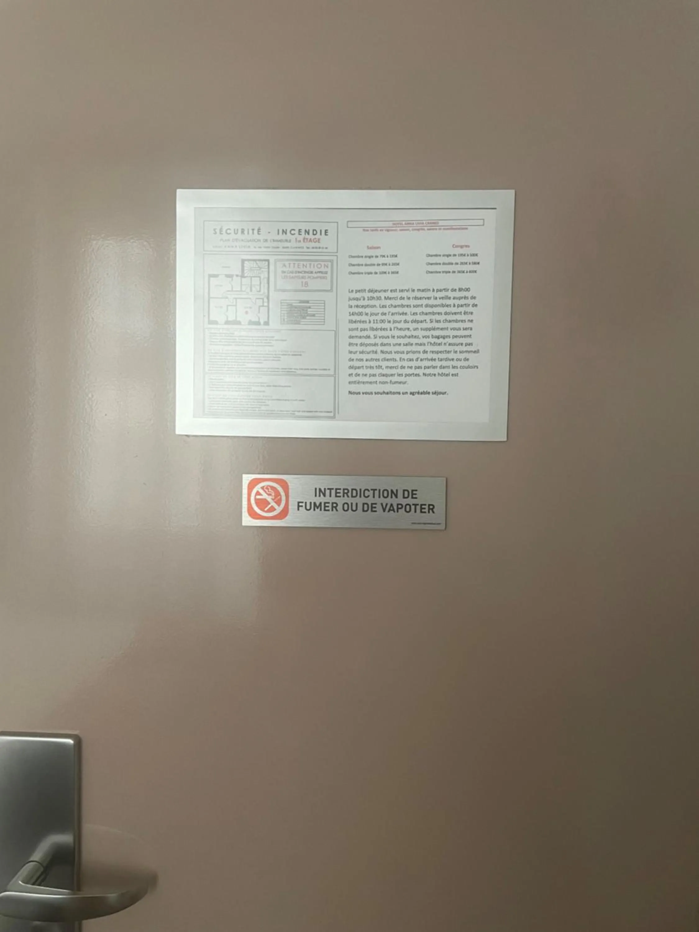 Photo of the whole room in Hôtel Anna Livia