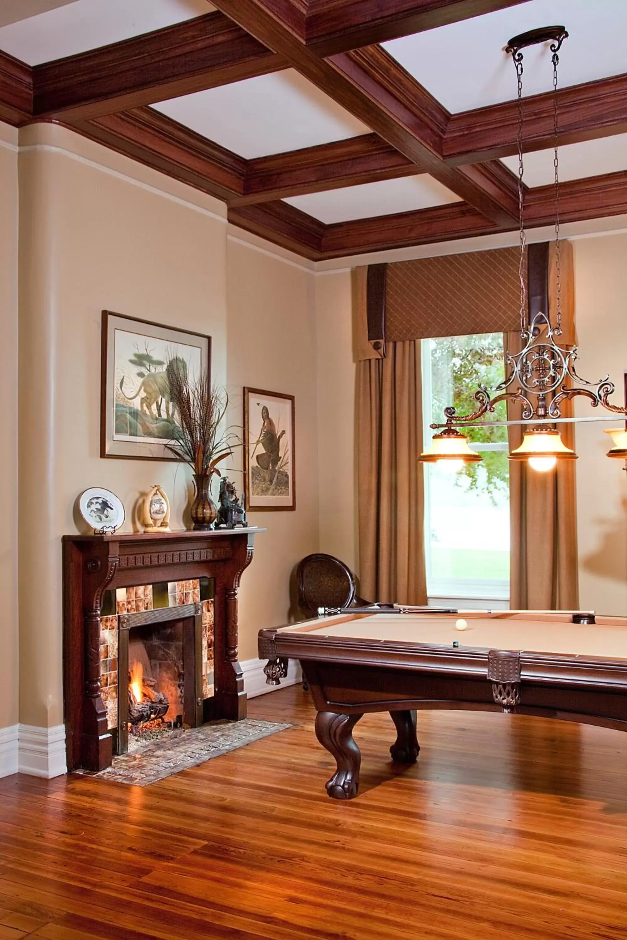 Billiard, Billiards in Riverside Inn Bed and Breakfast