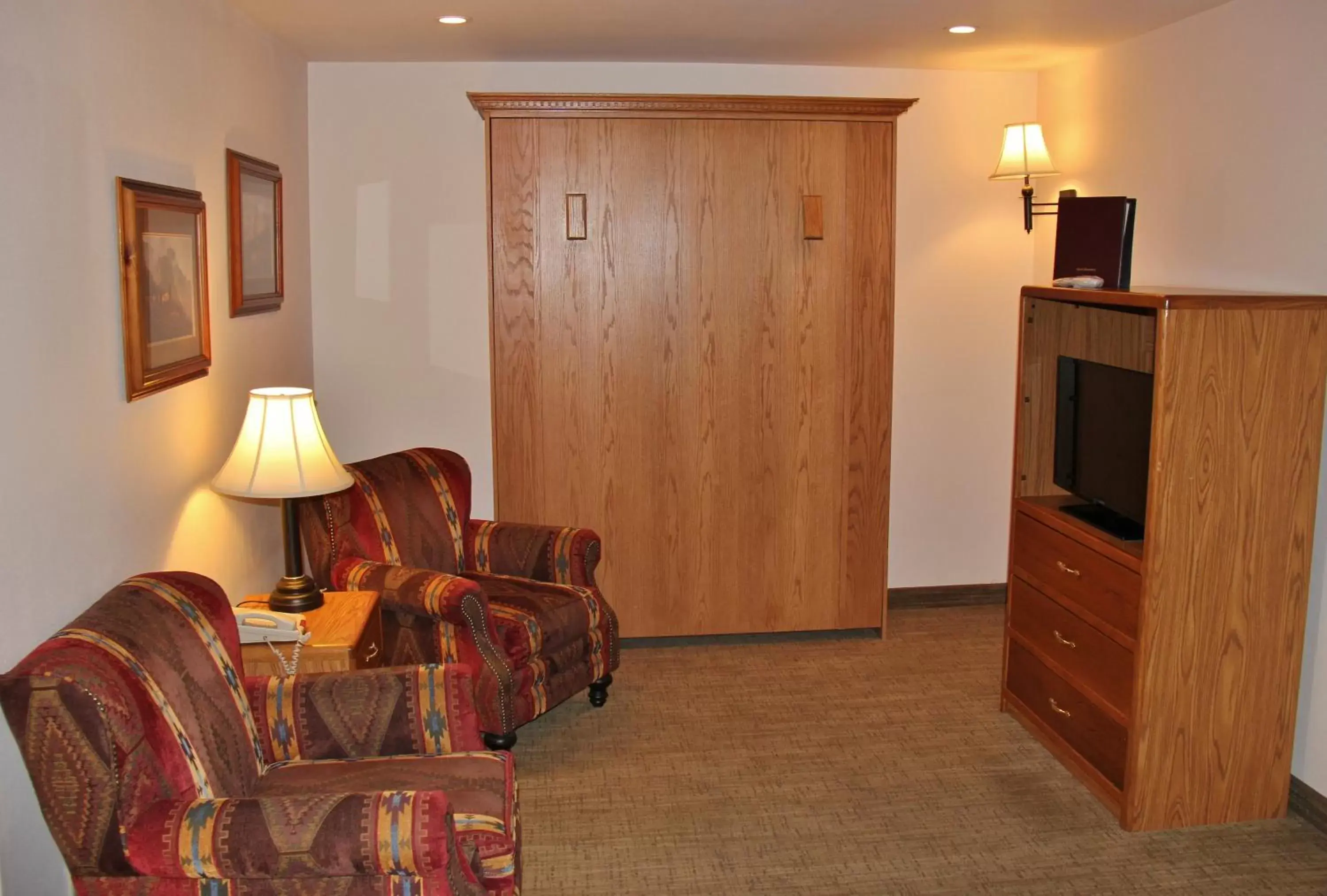 Seating Area in Homestead Inn and Suites