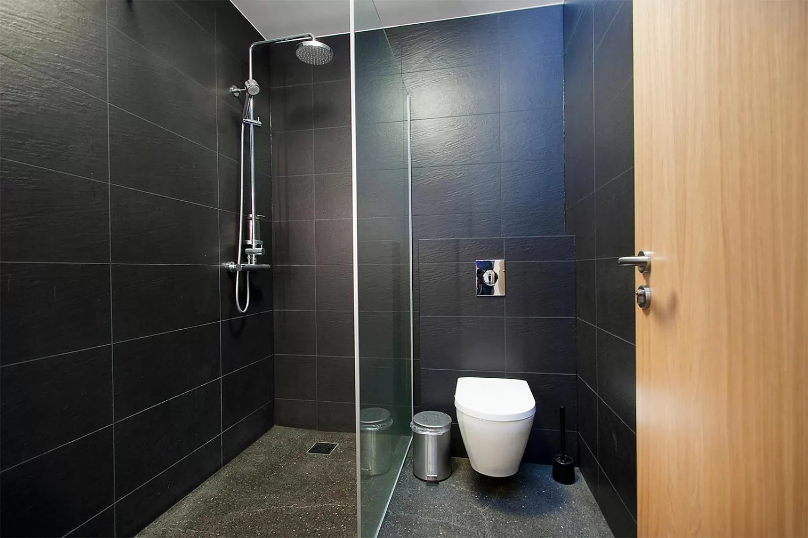 Bathroom in KEF Guesthouse by Keflavík airport