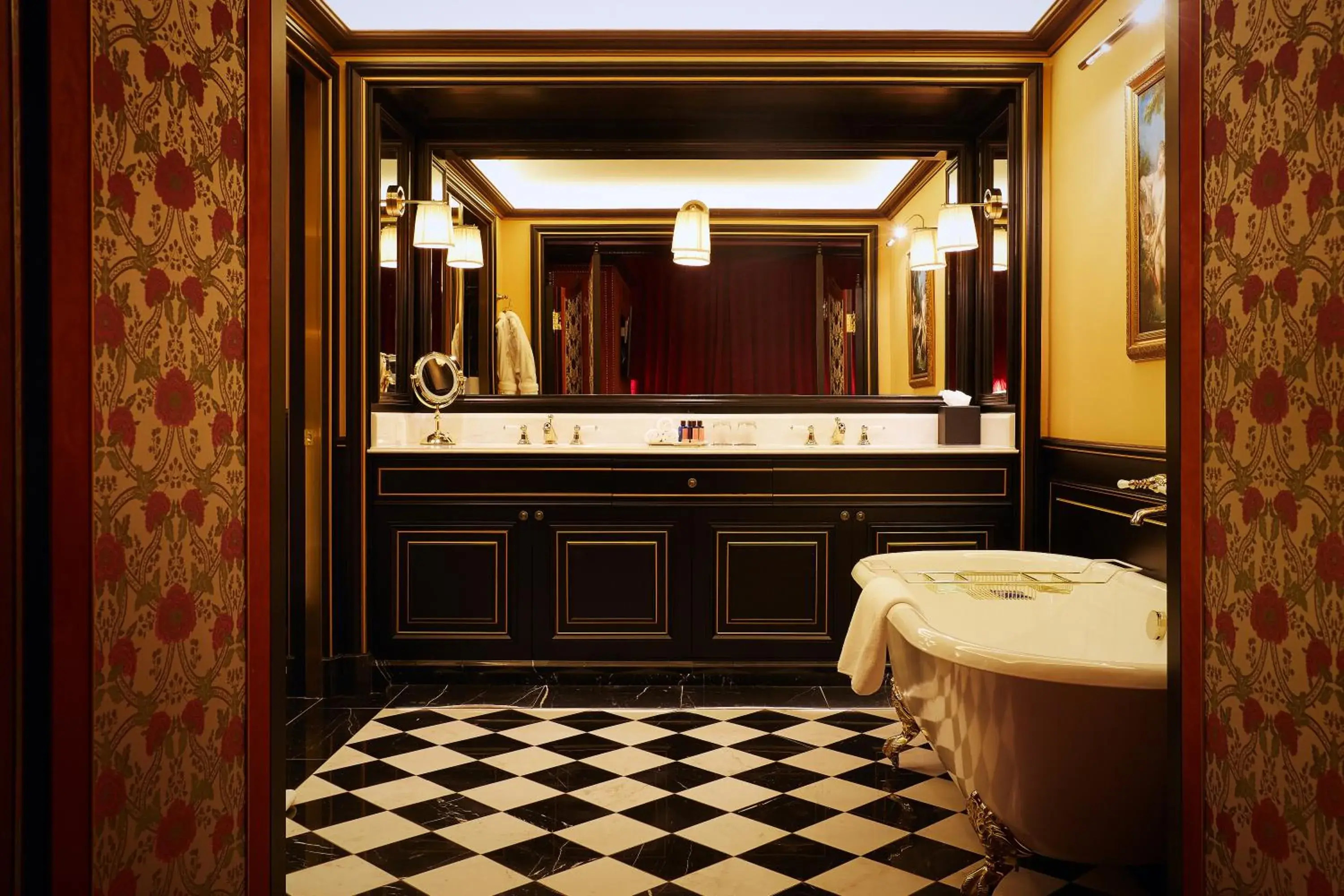 Bathroom in L'Escape Hotel