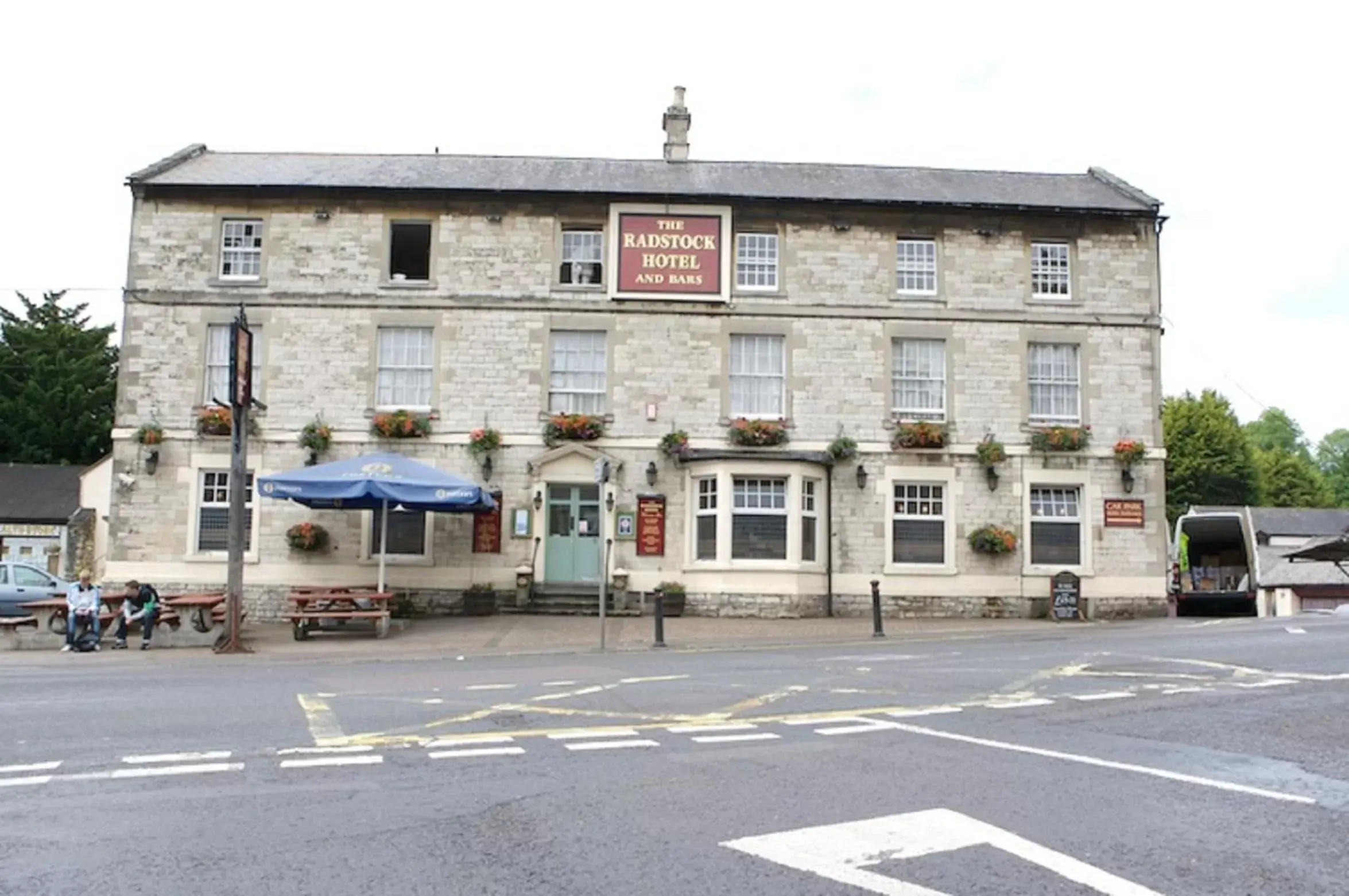 Facade/entrance, Property Building in Radstock Hotel near Bath