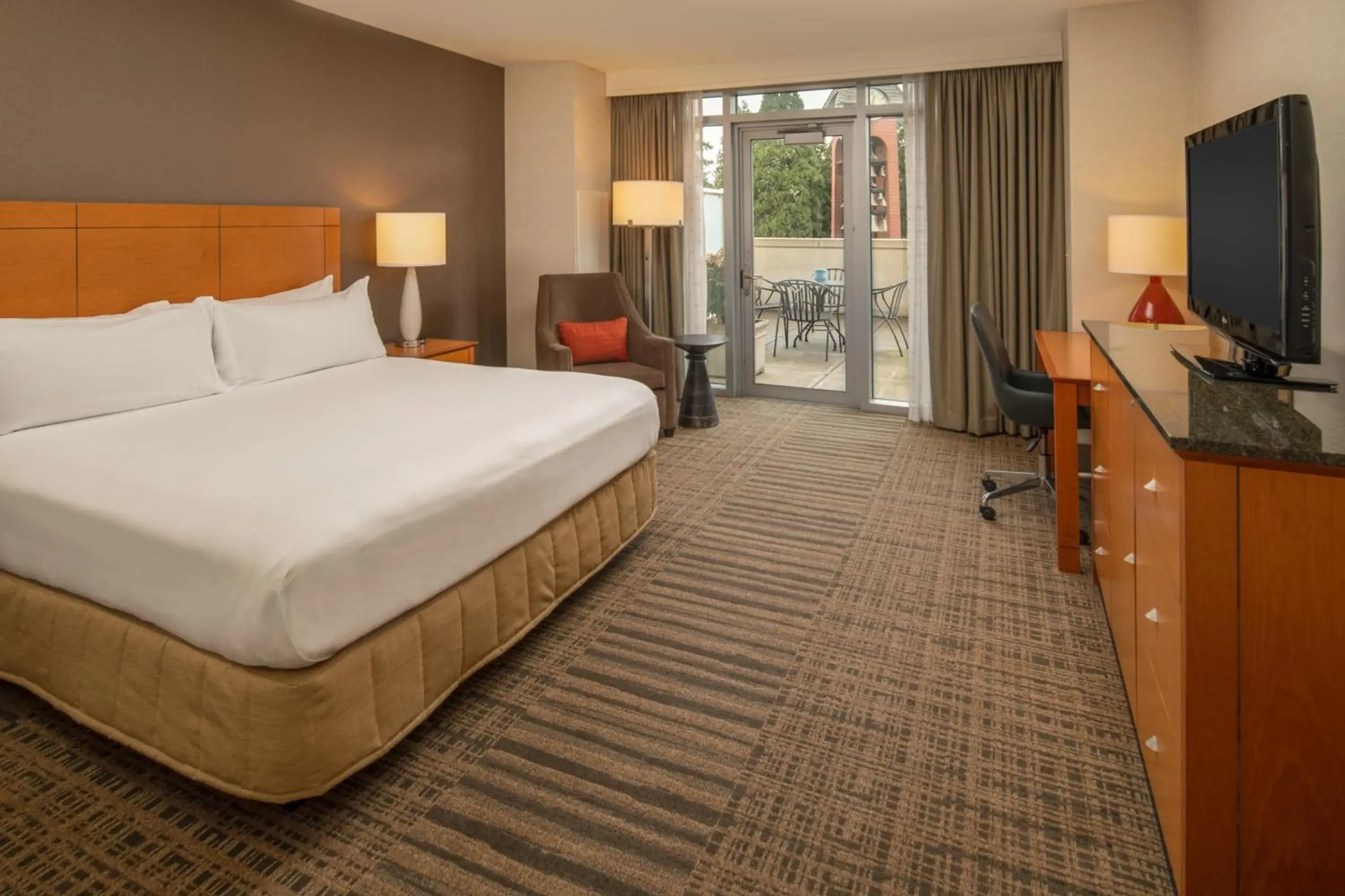 Bed in Hilton Vancouver Washington