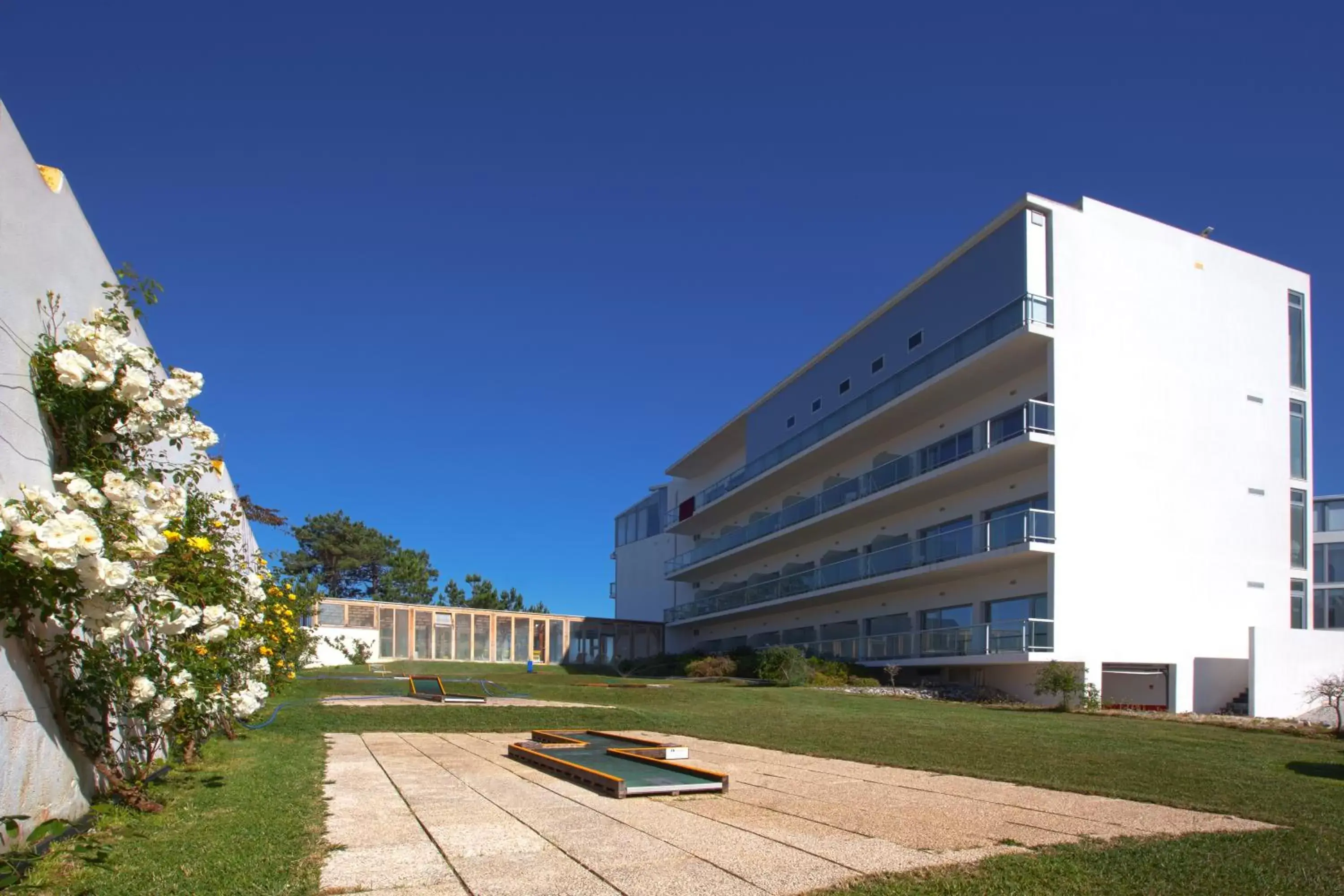 Facade/entrance, Property Building in Hotel Miramar Sul