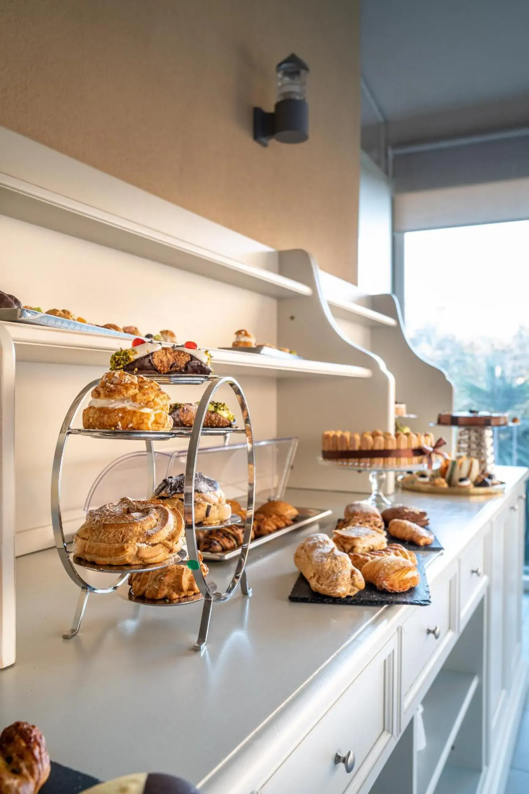 Breakfast in Hotel Colomba D'Oro Breakfast in Hotel Colomba D'Oro