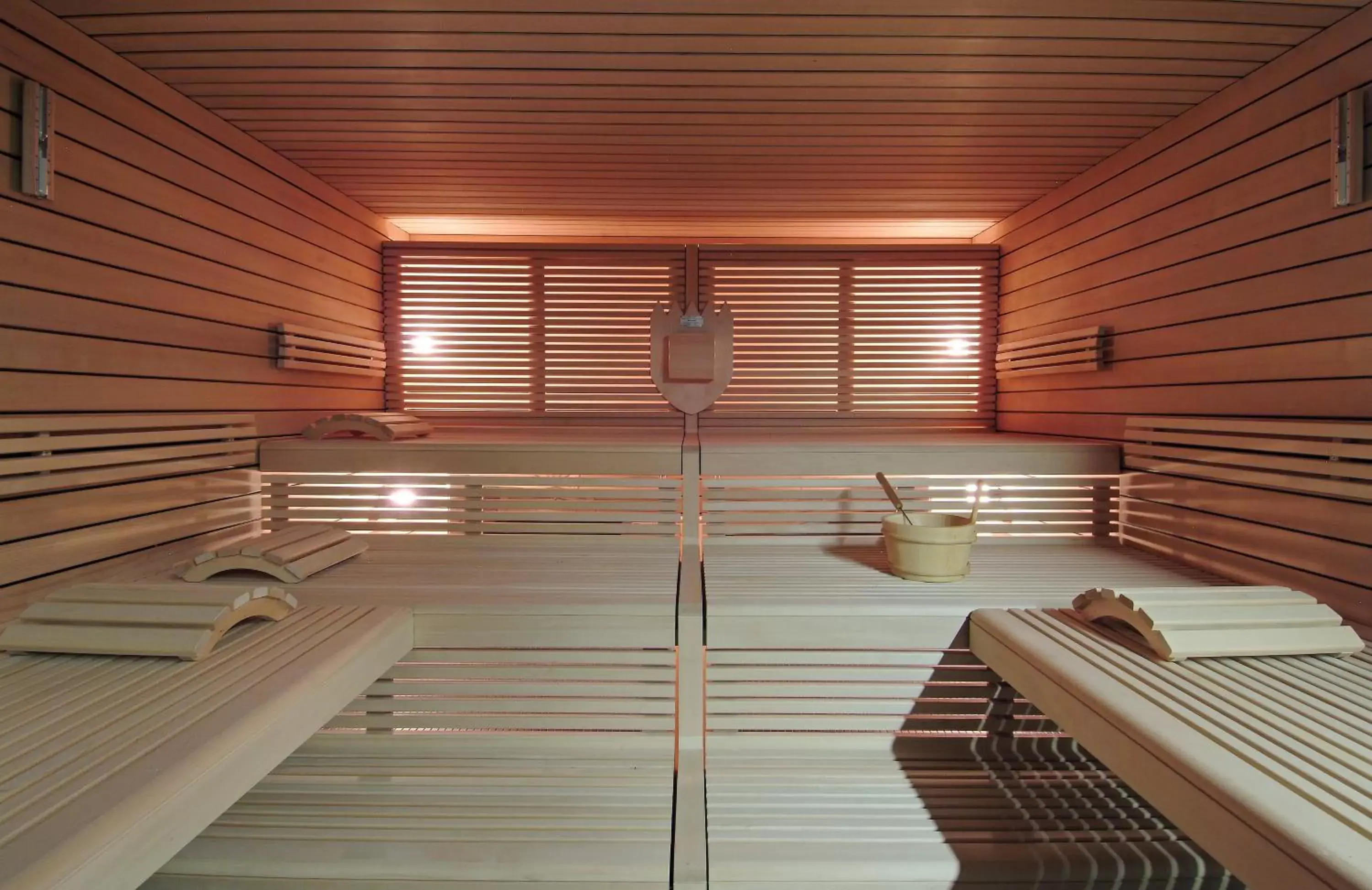 Sauna, Swimming Pool in Hotel Krone Sarnen
