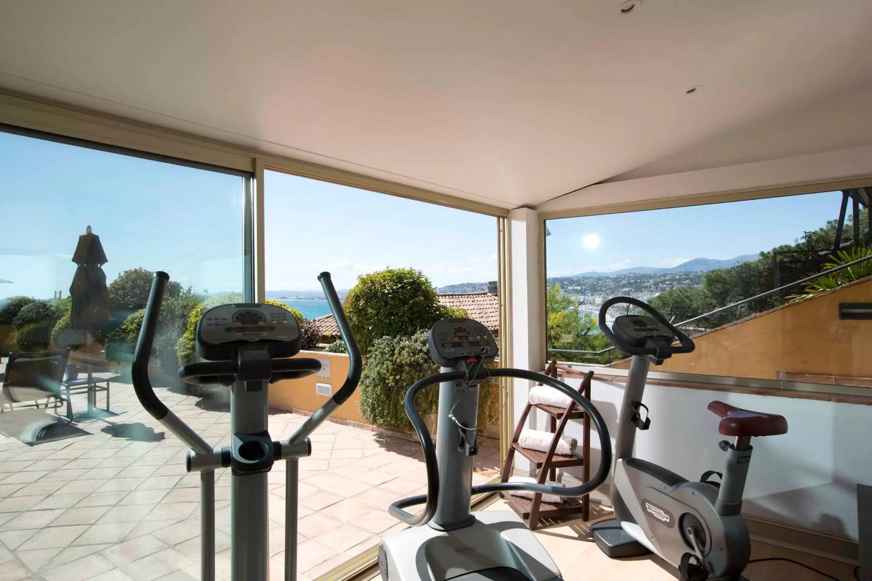 Fitness centre/facilities, Fitness Center/Facilities in Hôtel La Pérouse Nice Baie des Anges - Recently fully renovated