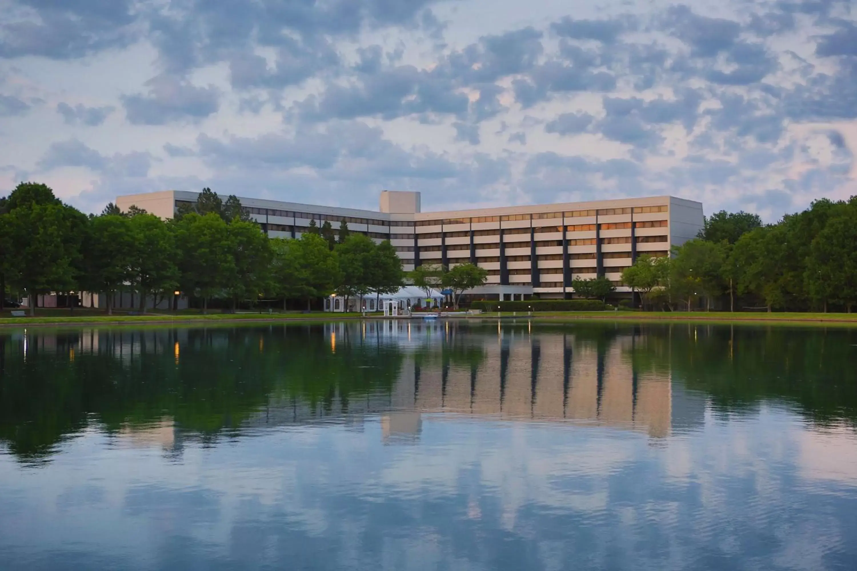 Property building, Swimming Pool in DoubleTree Suites by Hilton Raleigh-Durham